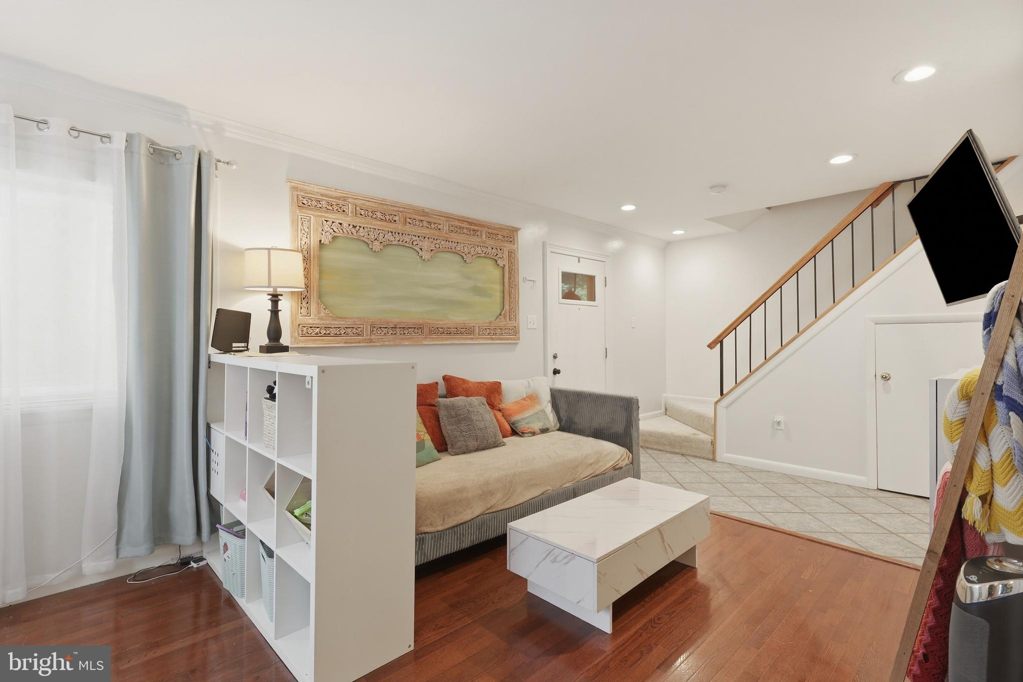 BURKE CENTRE - Residential