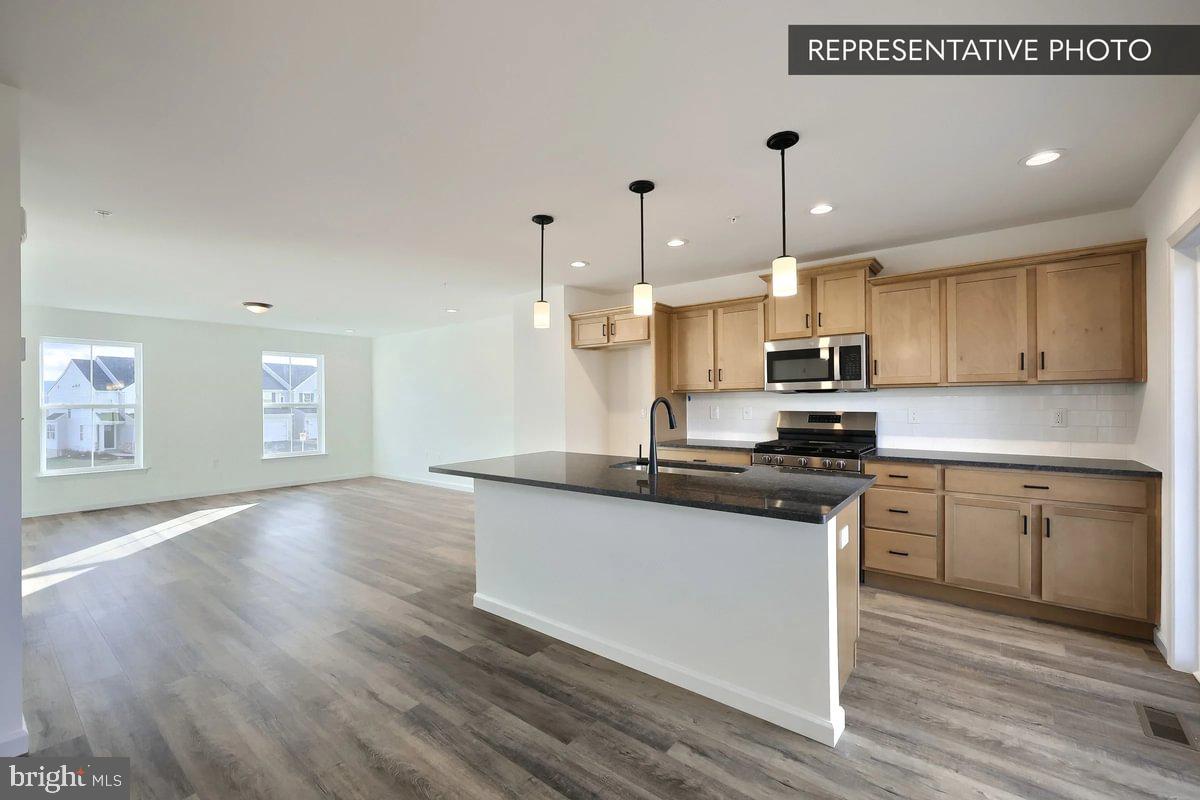 DEERFIELD ESTATES - Residential