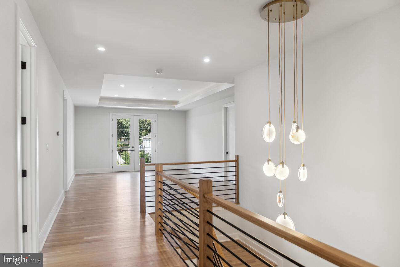 DONNA LEE GARDENS - Residential