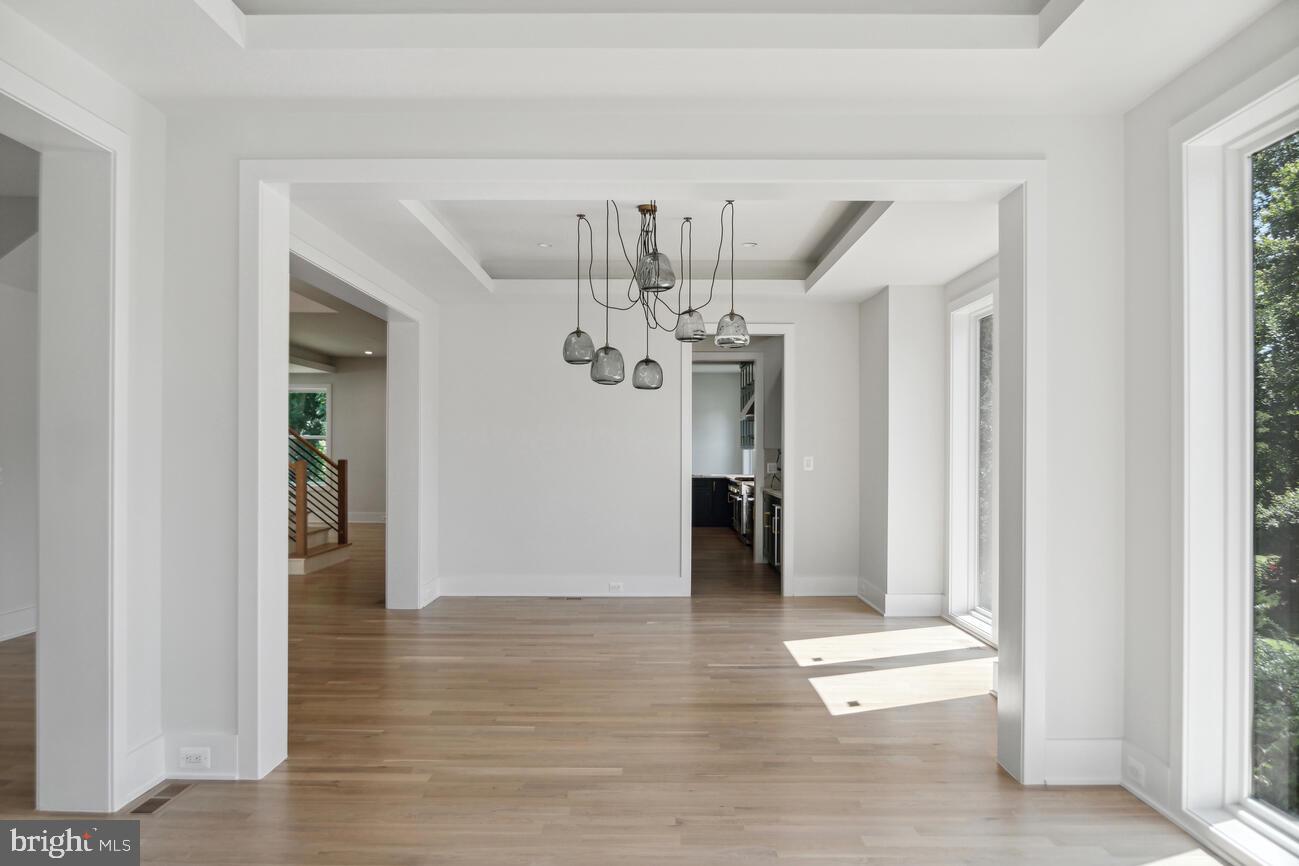 DONNA LEE GARDENS - Residential