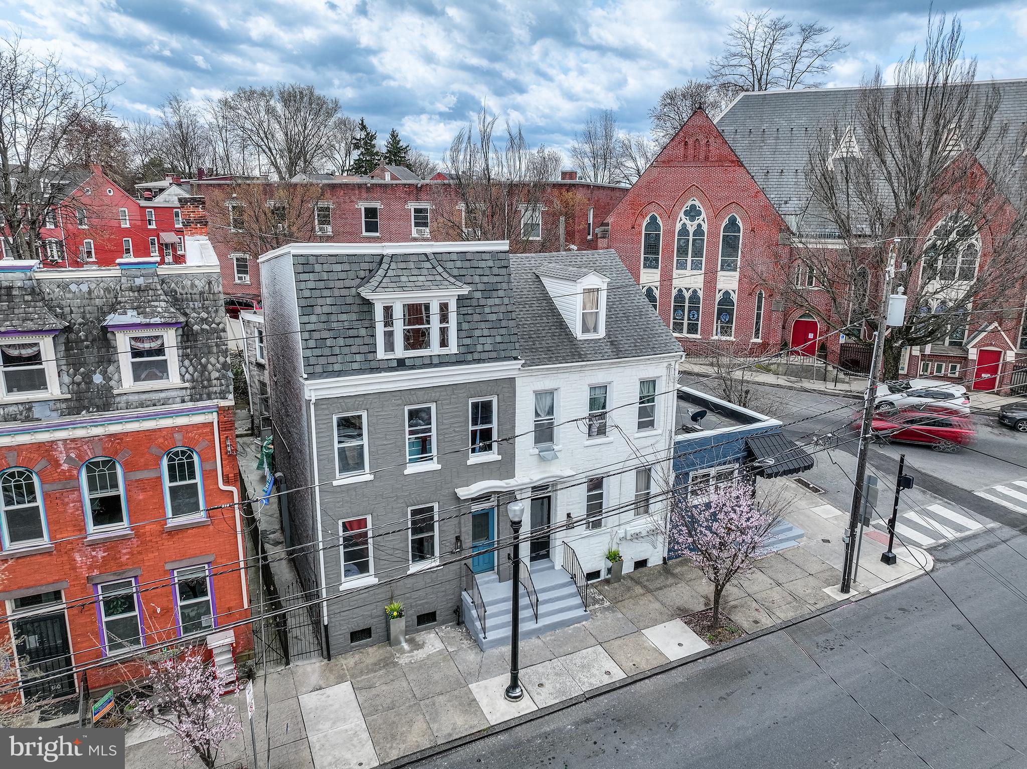 DOWNTOWN LANCASTER - Residential Income