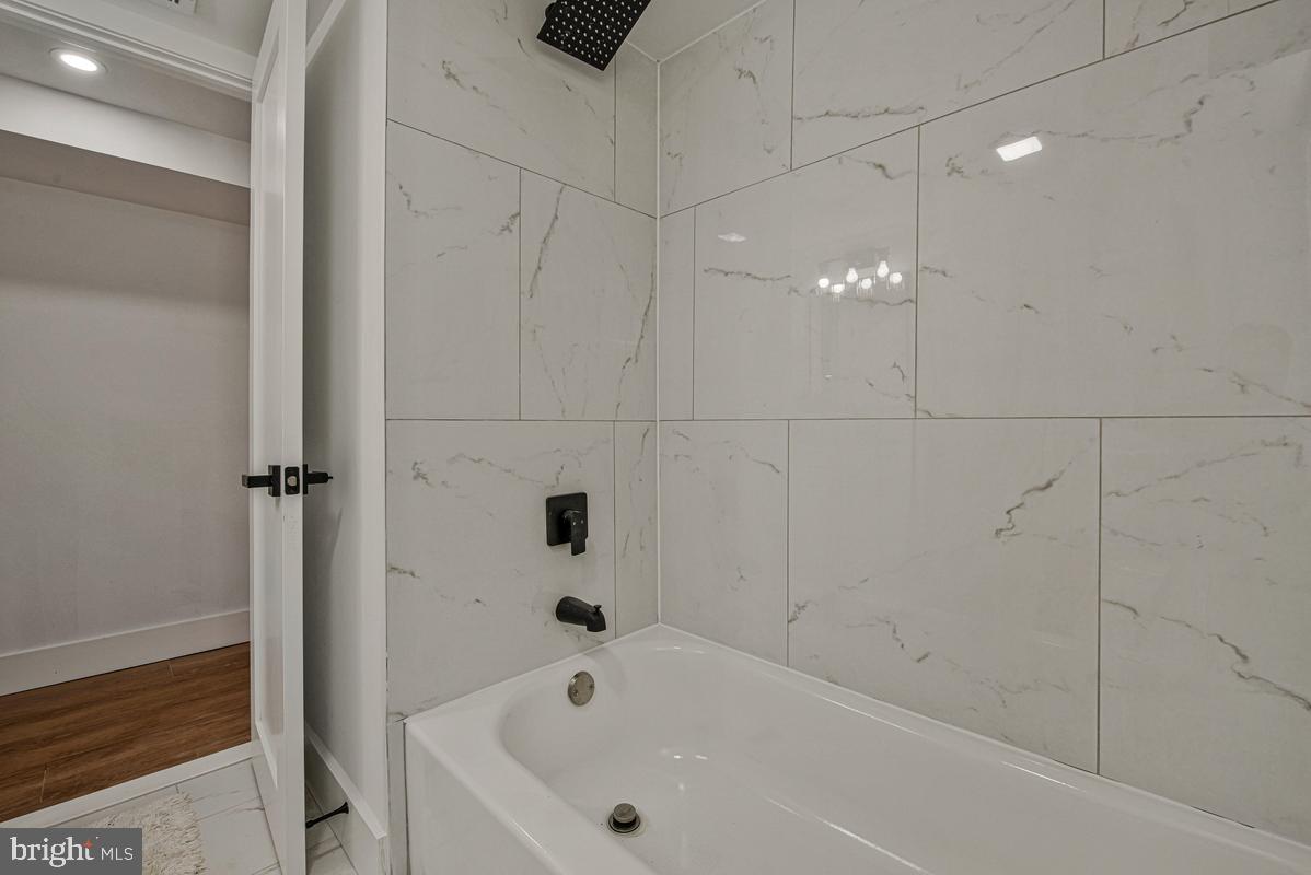 RIDGEWAY ESTATES - Residential