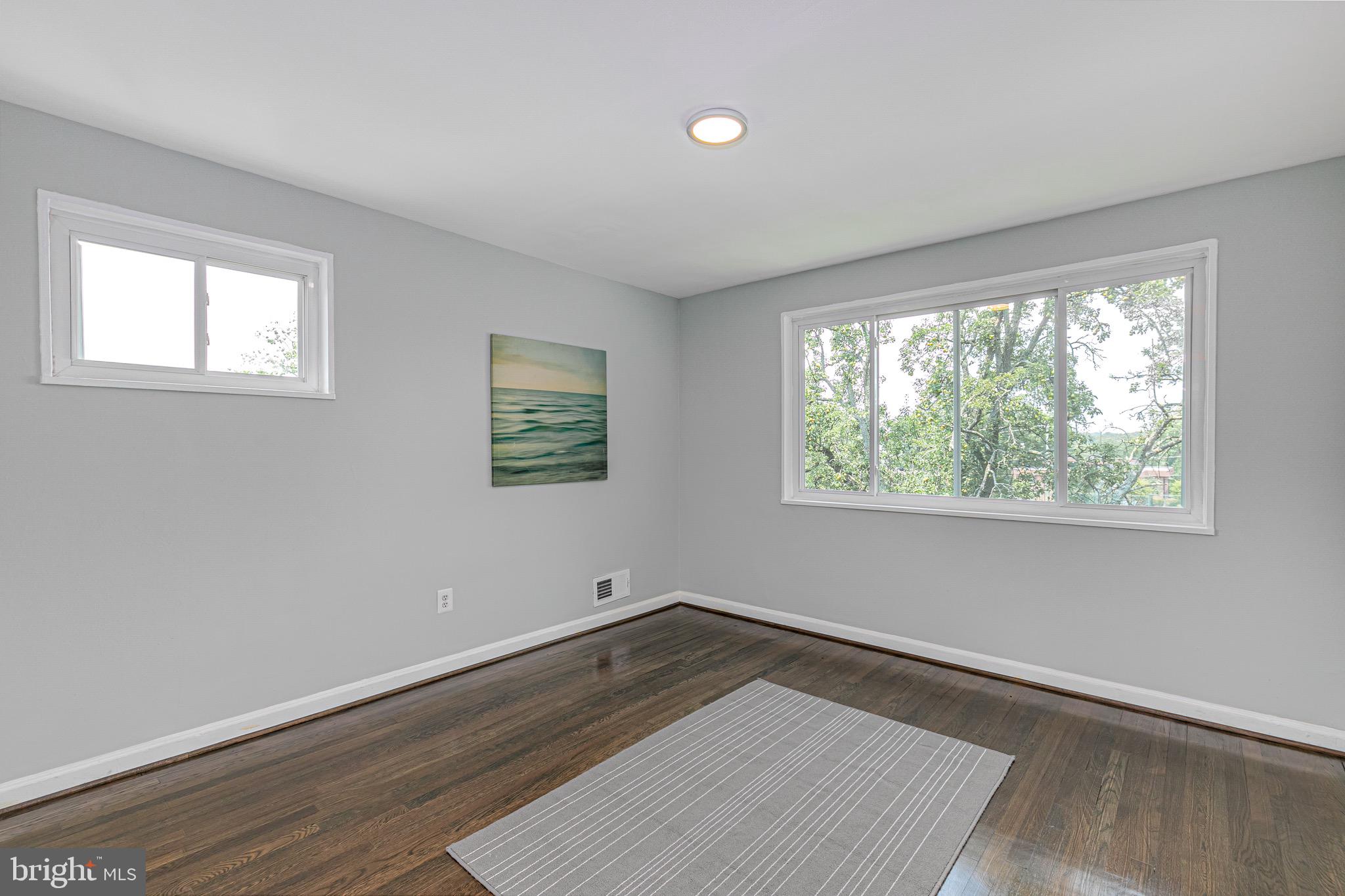 GLASSMANOR - Residential