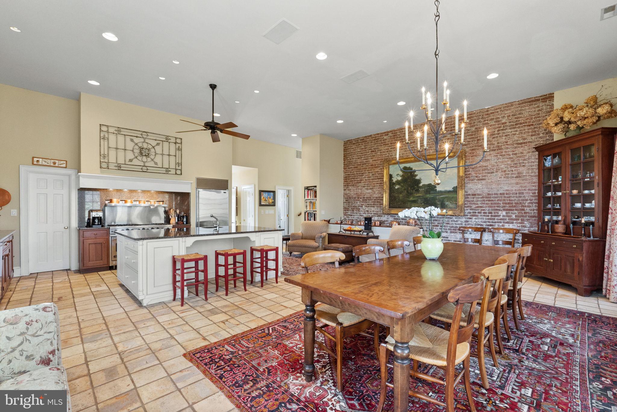 LINCOLN - Residential
