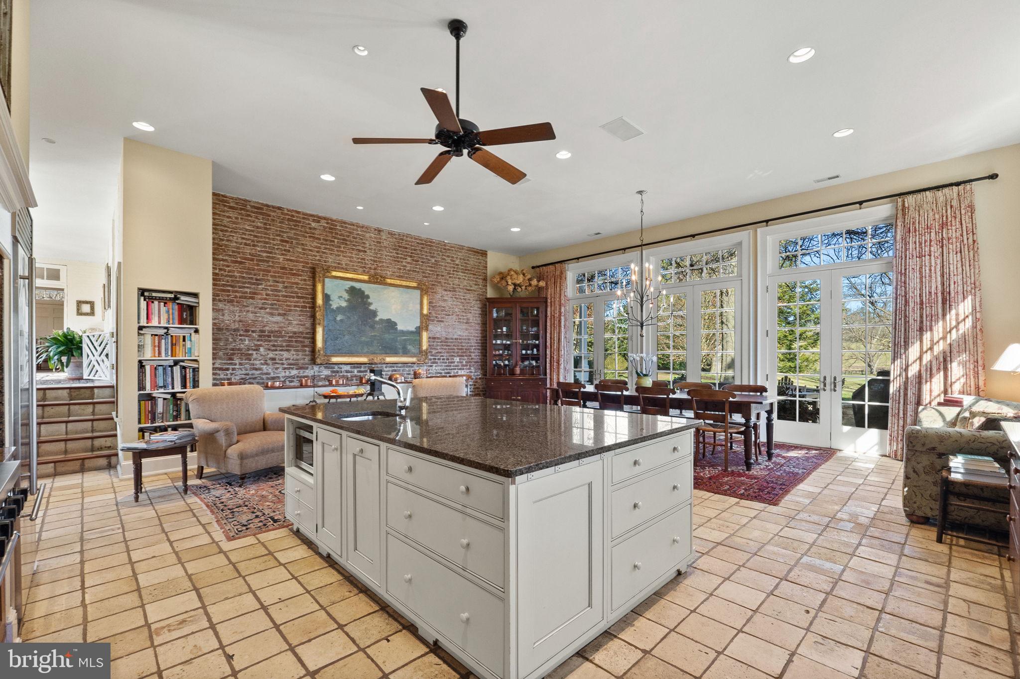 LINCOLN - Residential