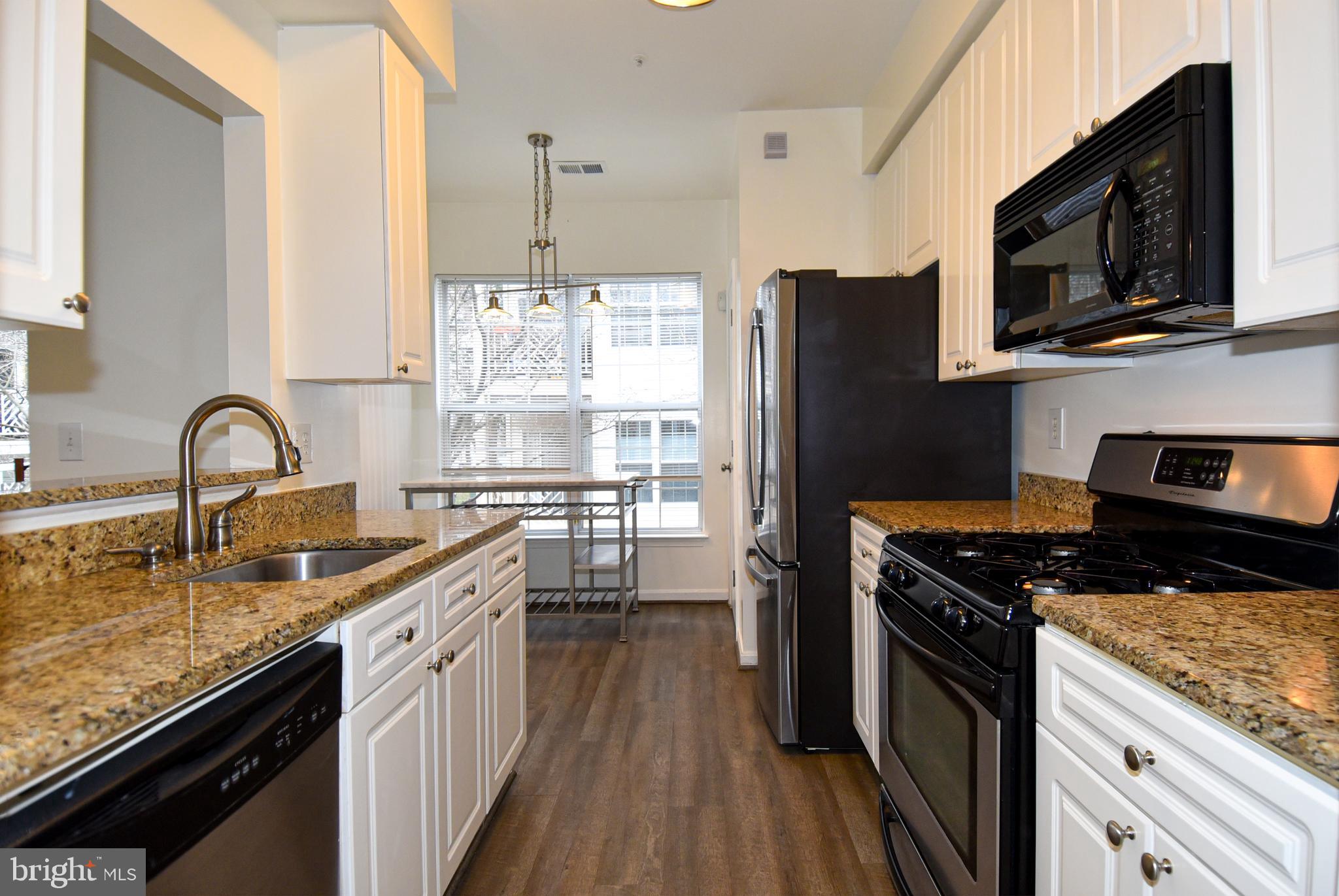 FOUNDERS WALK - Residential Lease