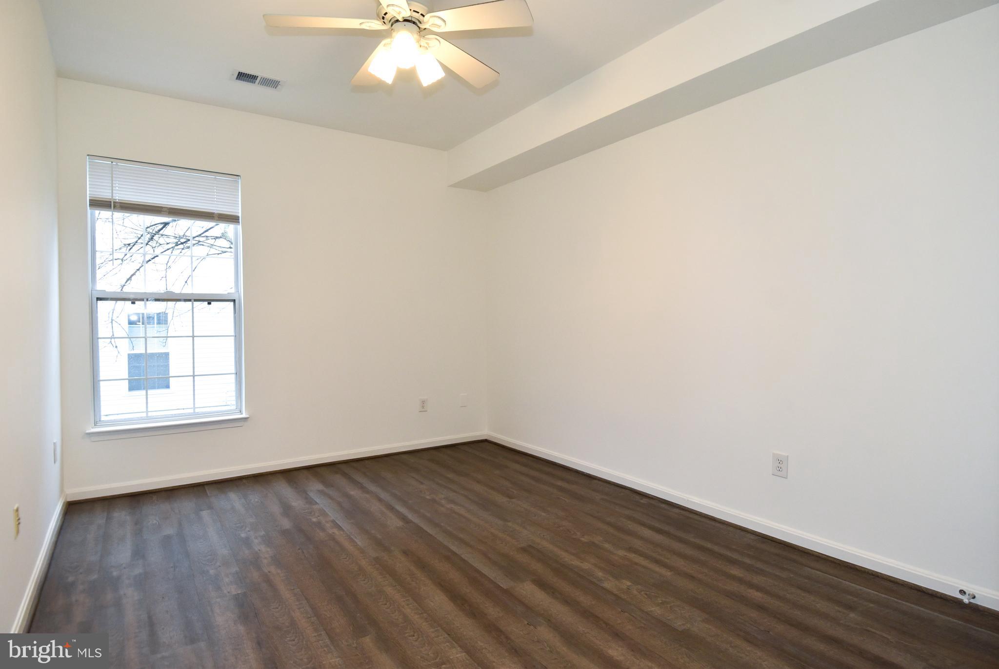 FOUNDERS WALK - Residential Lease