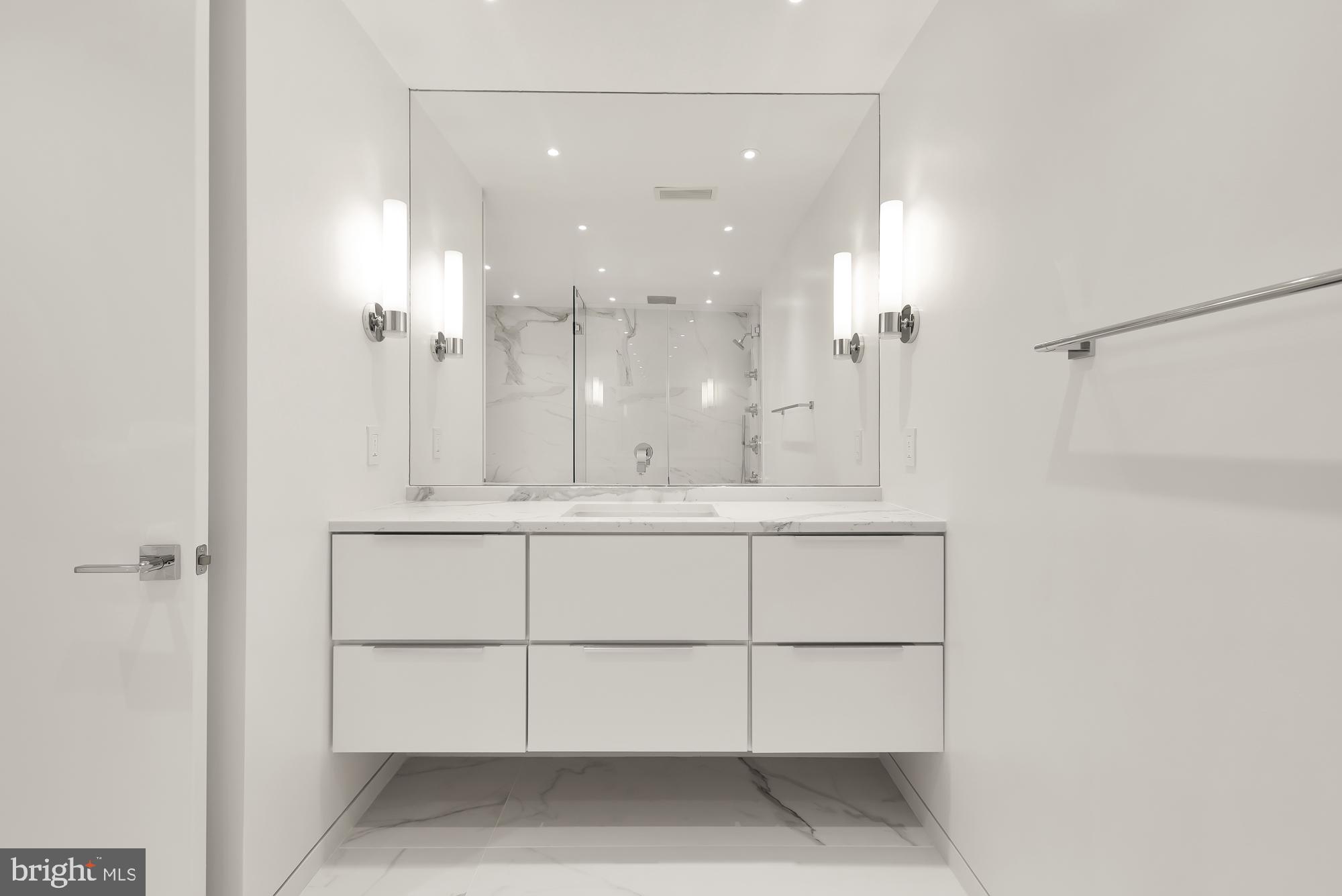 FOGGY BOTTOM - Residential