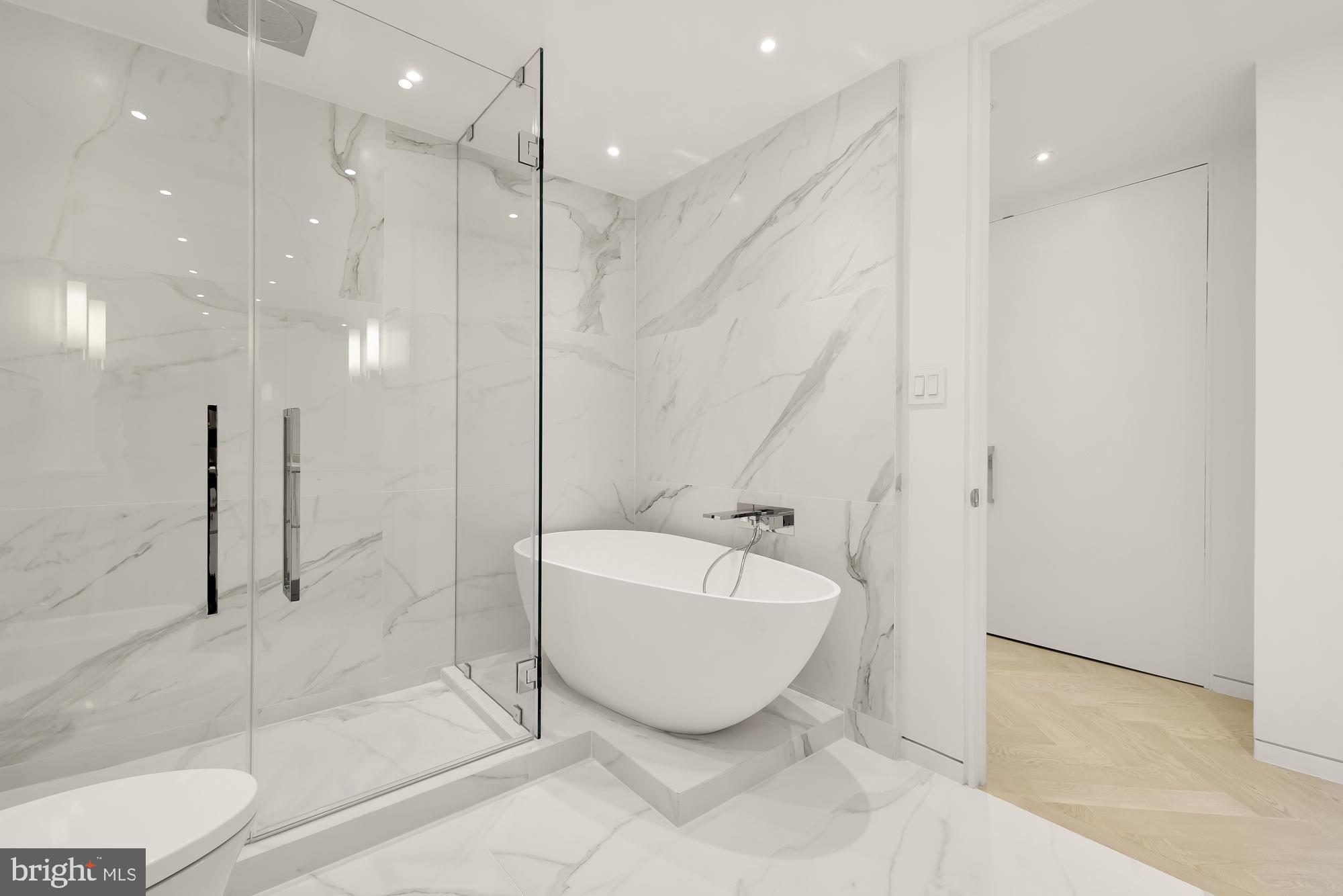 FOGGY BOTTOM - Residential