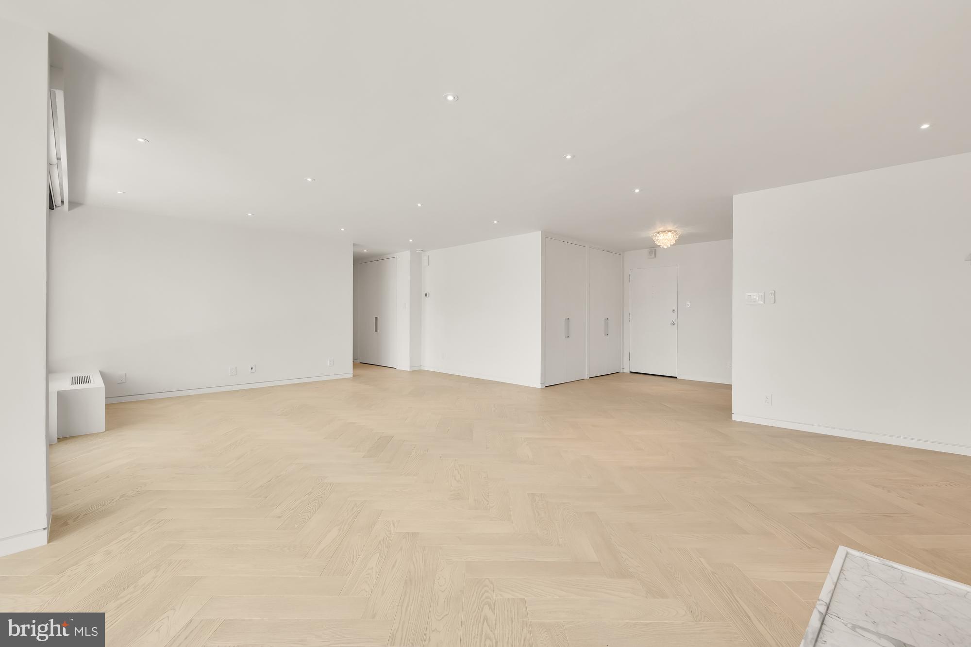 FOGGY BOTTOM - Residential