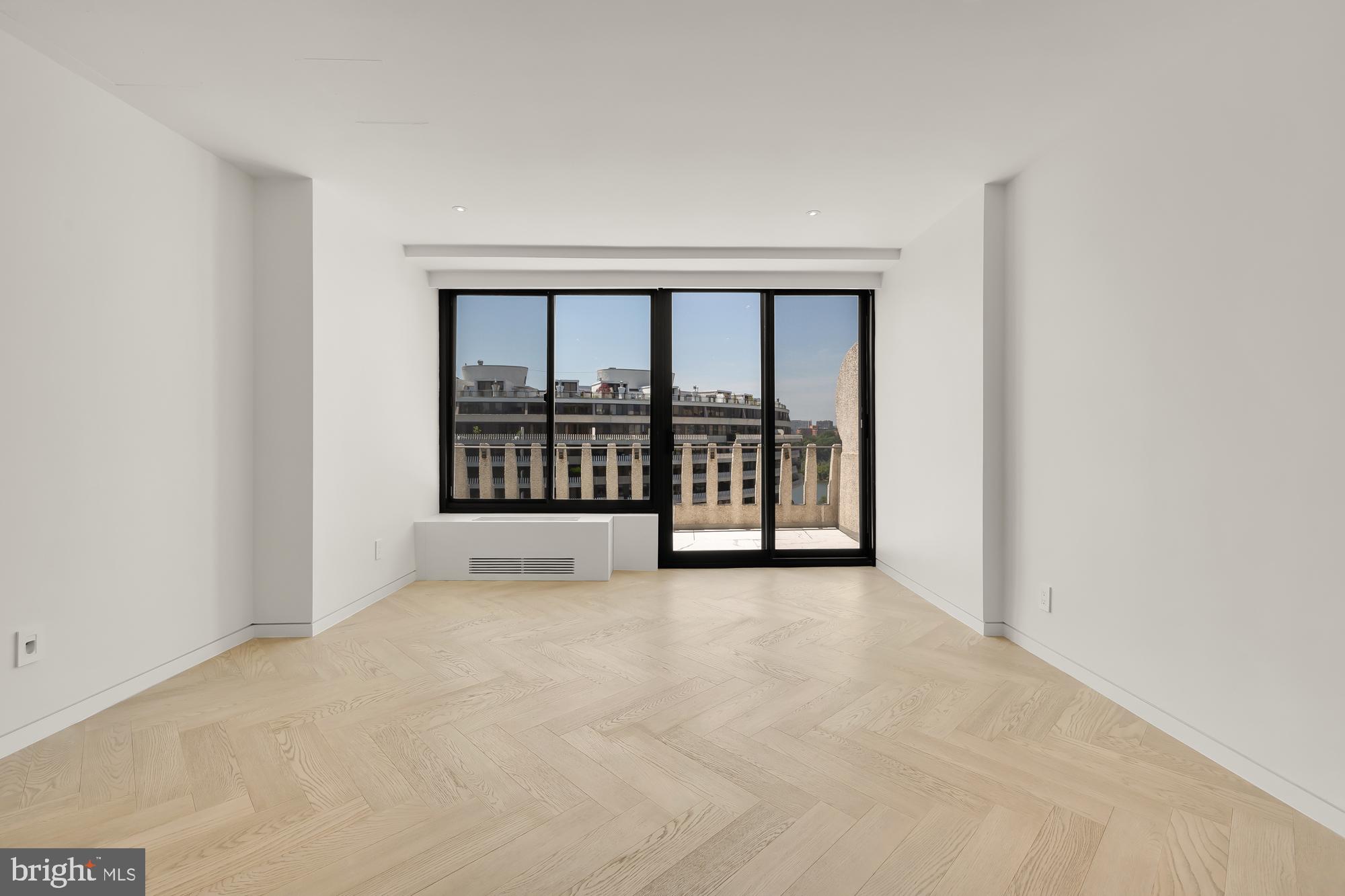 FOGGY BOTTOM - Residential