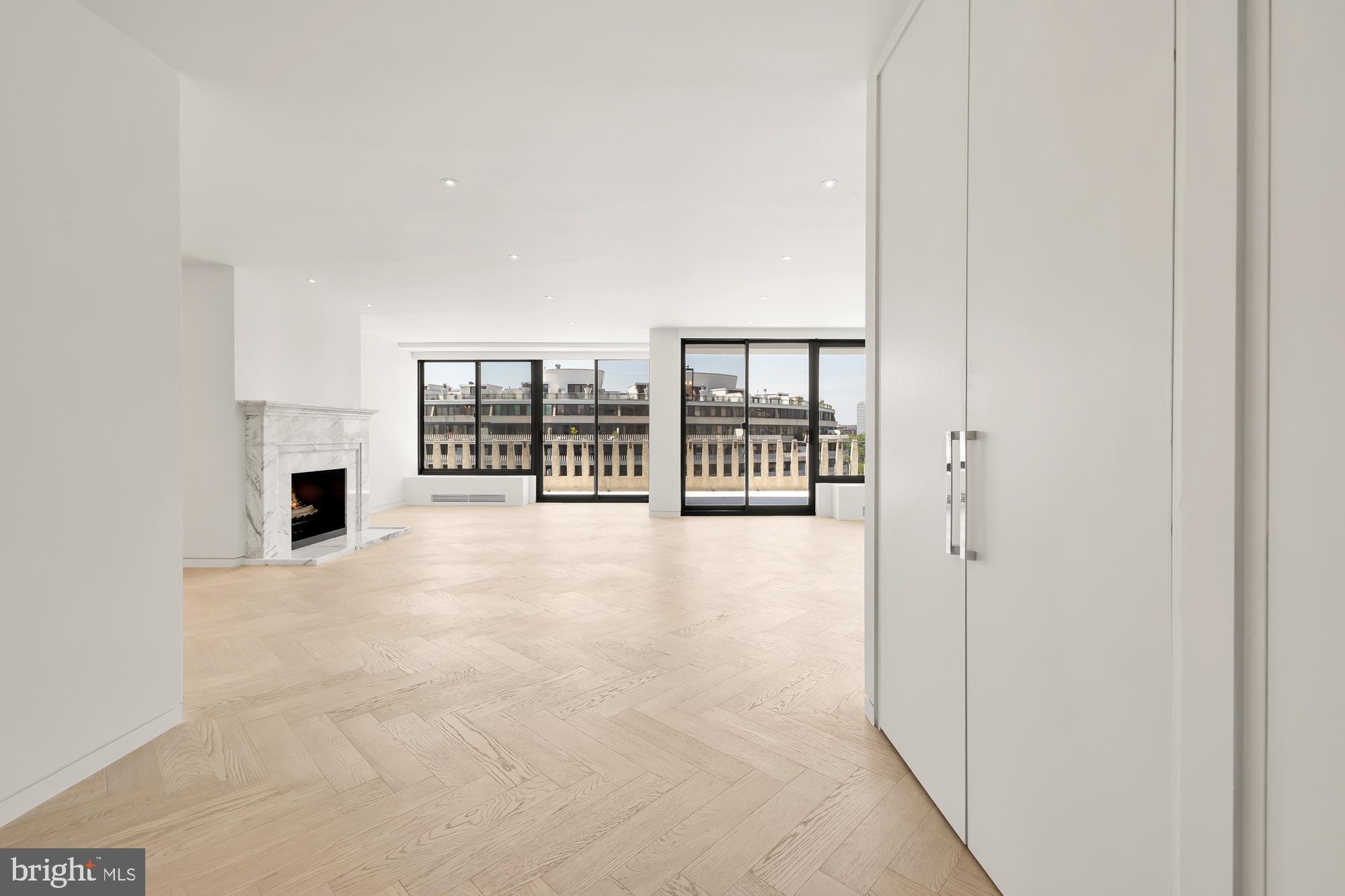 FOGGY BOTTOM - Residential