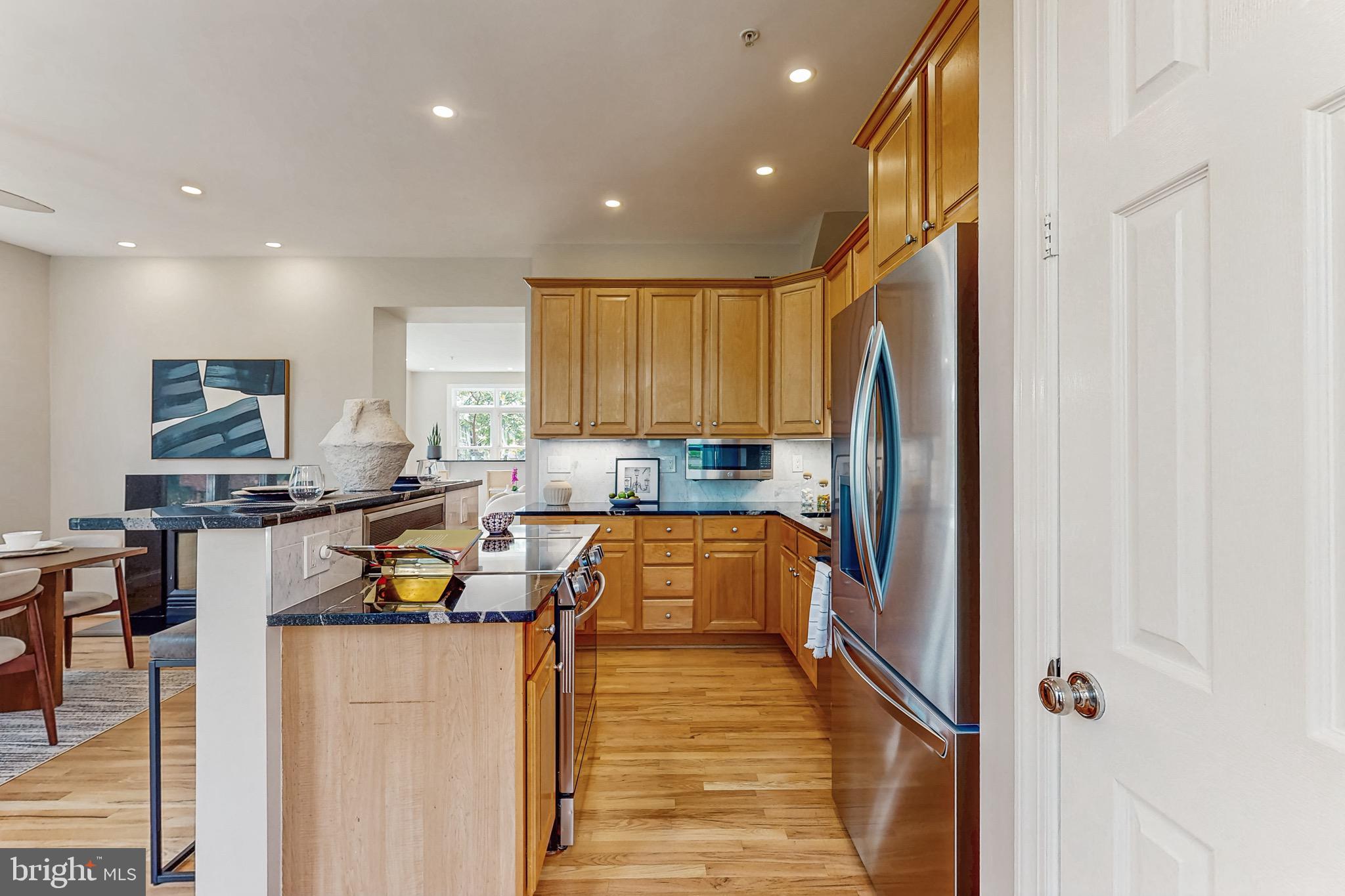 CLARENDON - Residential