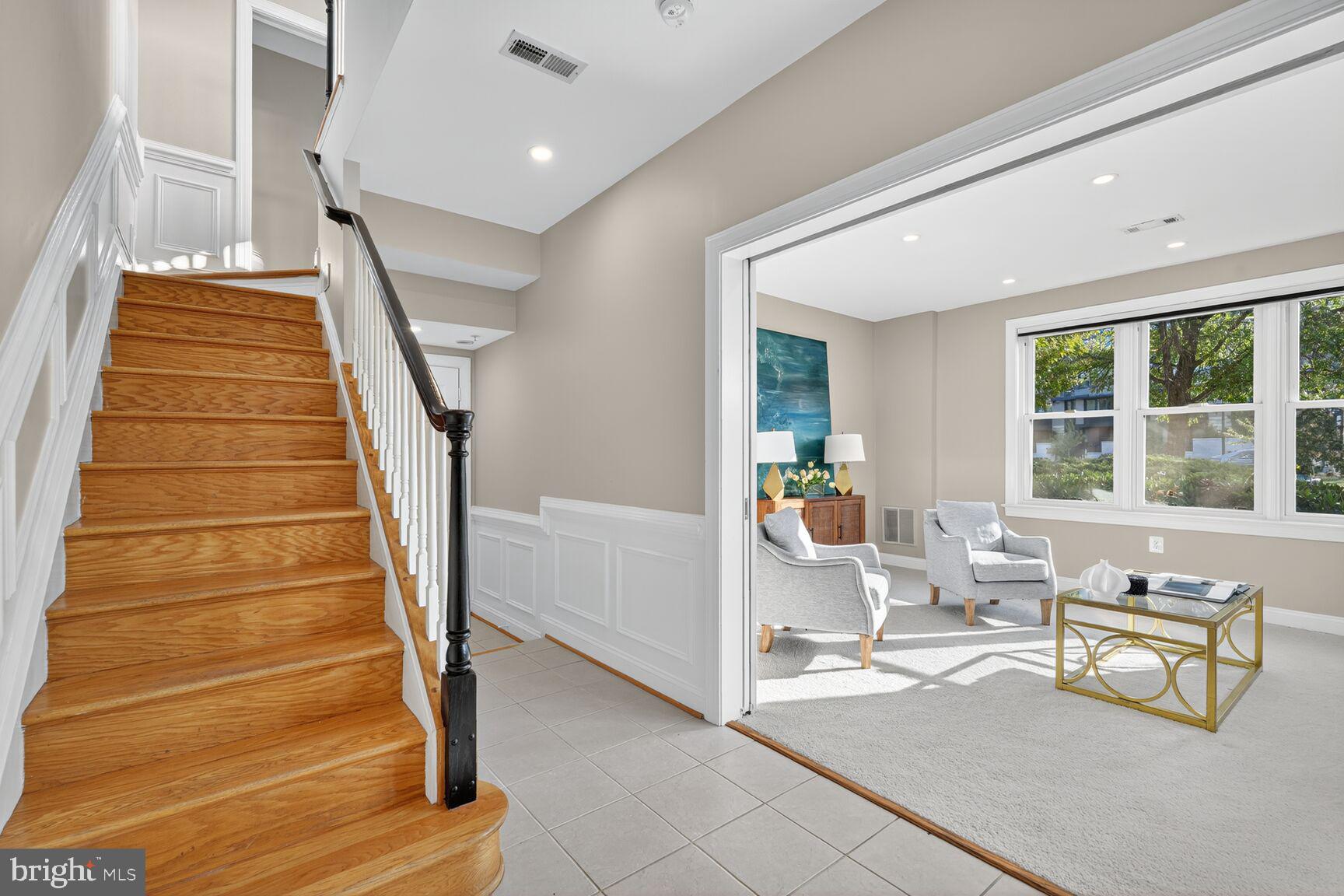 CLARENDON - Residential