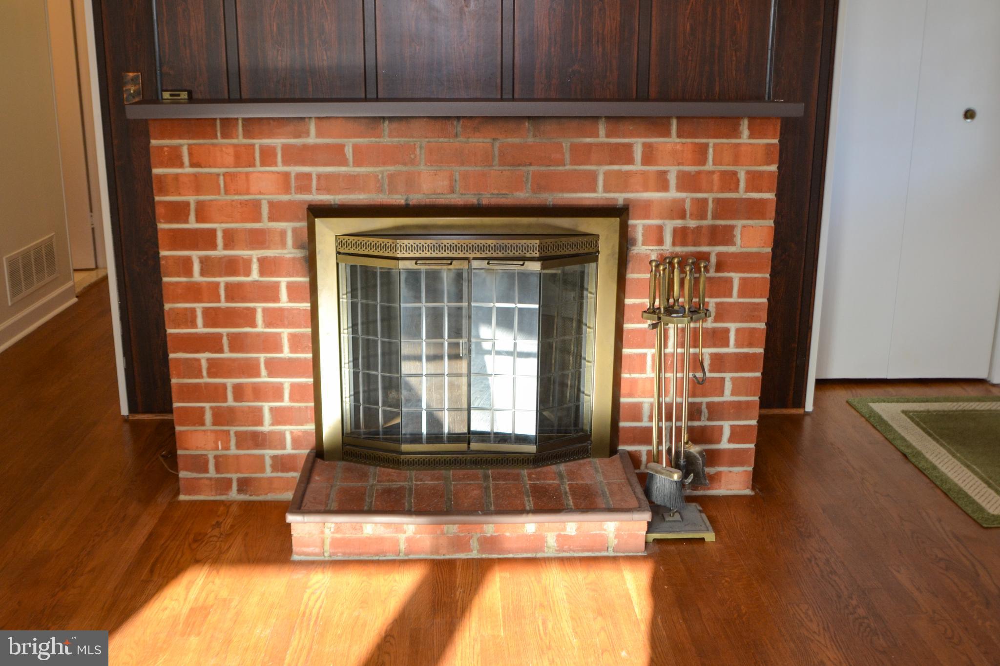 WOODBRIDGE VALLEY - Residential