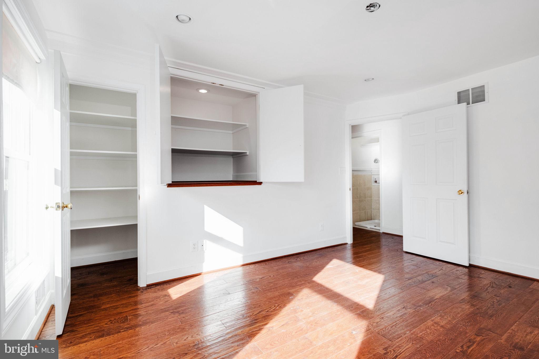 OLD TOWN ALEXANDRIA - Residential Lease