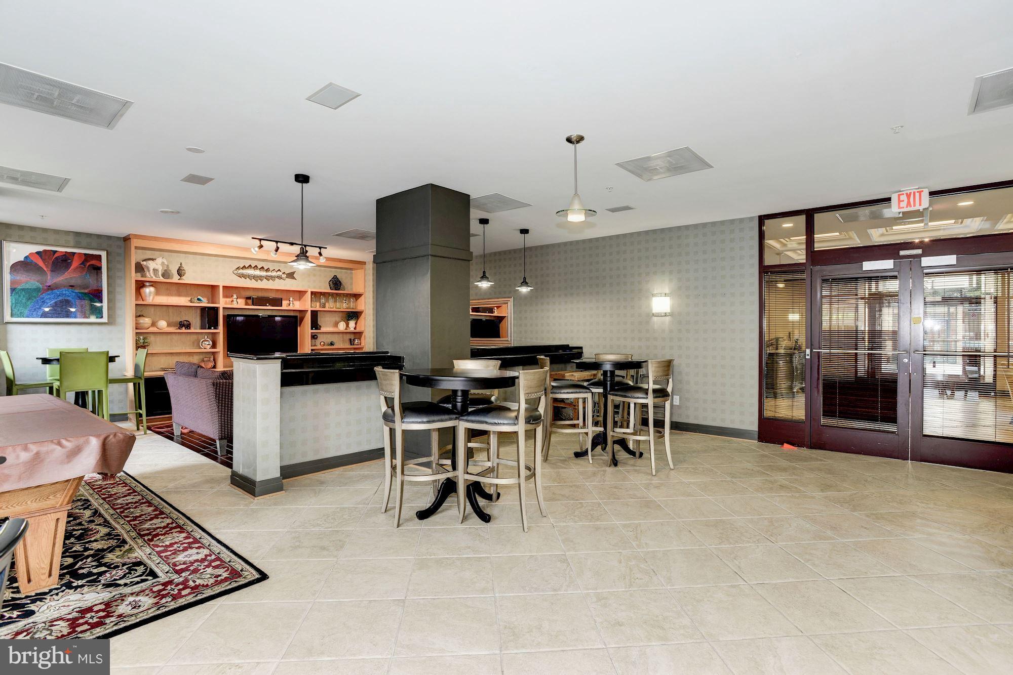 STATION SQUARE - Residential Lease