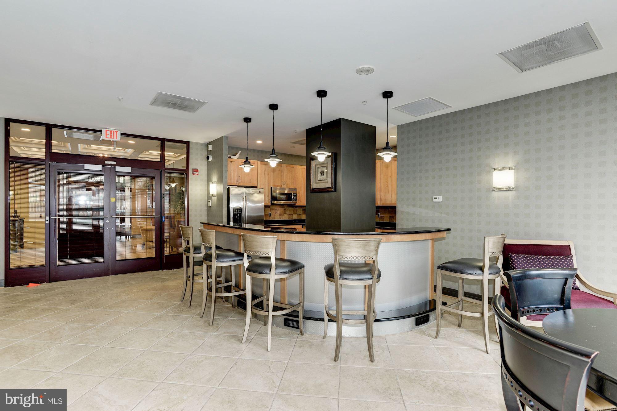 STATION SQUARE - Residential Lease