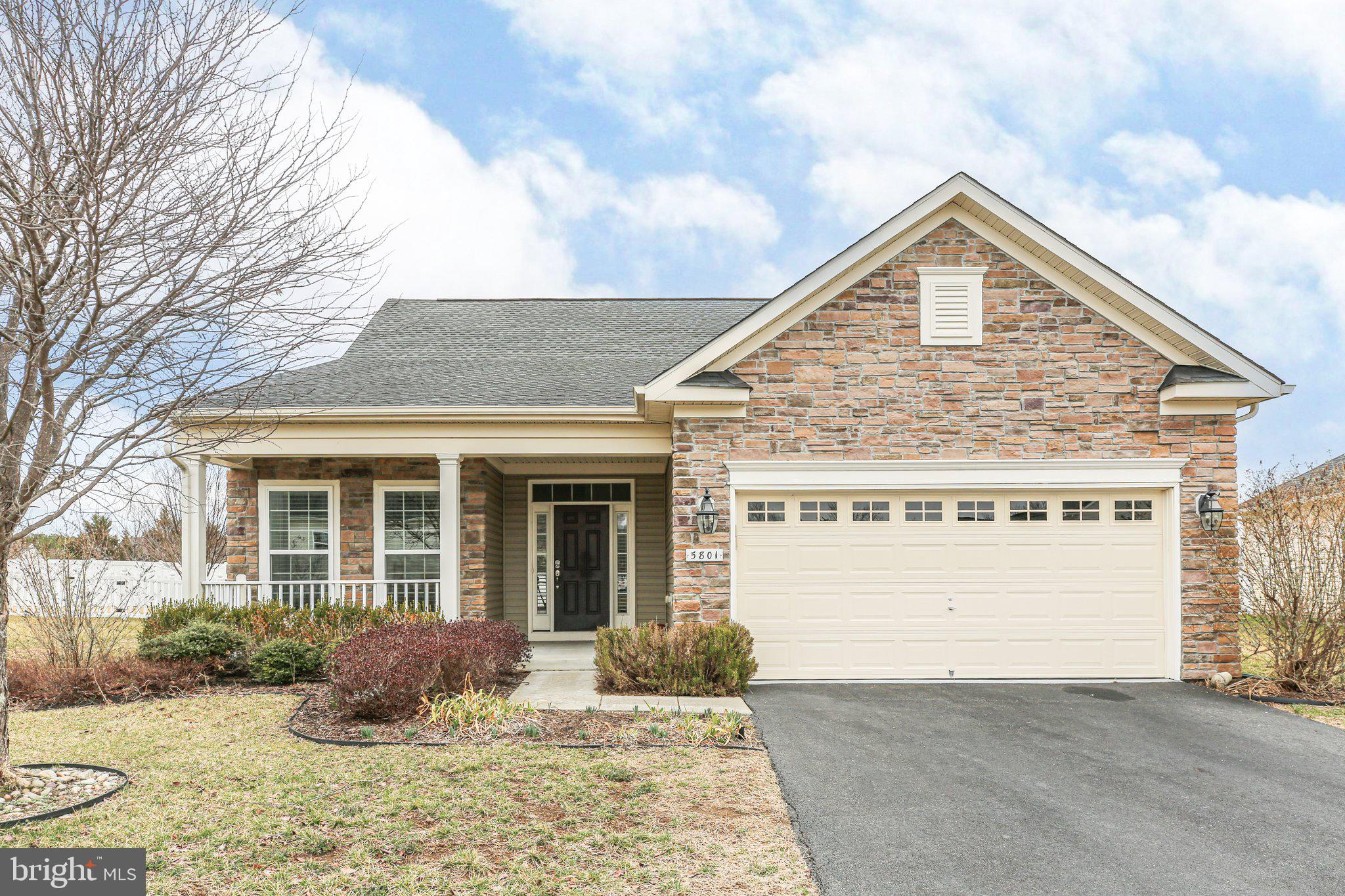 Discover this charming 2-bedroom, 2-bathroom rambler nestled at the end of a peaceful cul-de-sac in the highly sought-after 55+ community of Virginia Heritage at Lee’s Park. Enjoy the convenience of one-level living with endless potential for customization to fit your personal style. The home boasts a timeless floor plan with beautiful hardwood floors throughout, a cozy front study with built-in shelves, a combined dining and living area adjacent to the kitchen, a guest bedroom, and a primary bedroom with a walk-in closet and a spa-like ensuite featuring a large walk-in shower. The spacious kitchen is designed with granite countertops, stainless steel appliances, and a delightful island. Outside, relax on the welcoming front porch or enjoy the partially fenced stone patio in the backyard, perfect for both relaxation and entertaining. In addition to the fantastic home, the community offers exceptional amenities, including both indoor and outdoor pools, a fitness center, clubhouse, billiards room, dance classes, and much more. Come take a tour and fall in love with your new home!