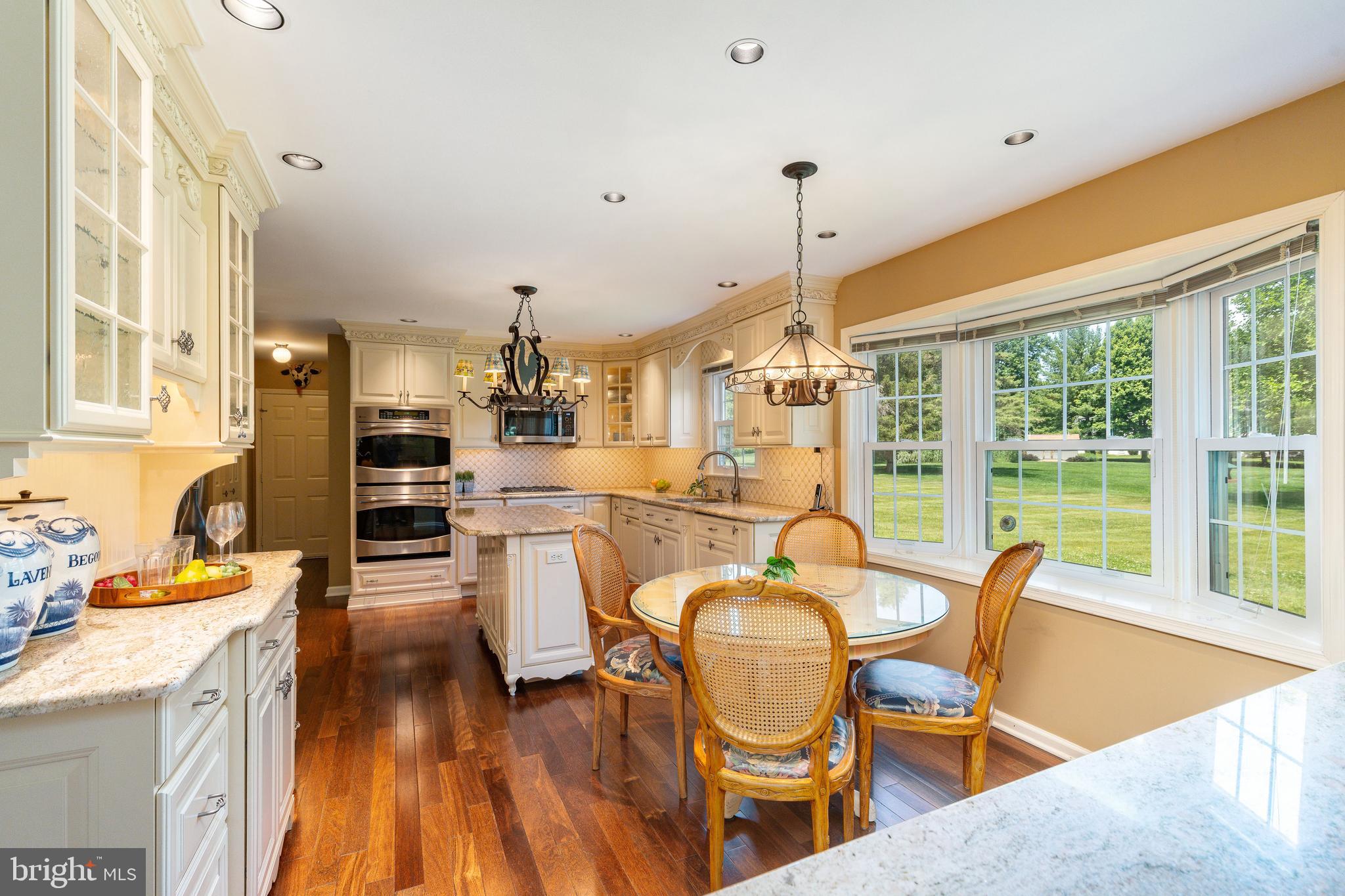 GWYNEDD KNOLL - Residential
