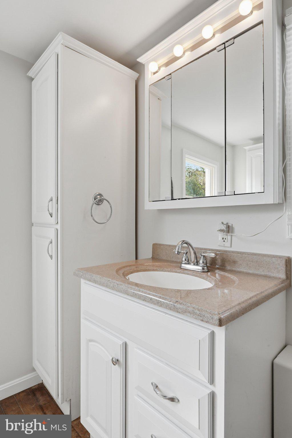 LINDEN HILLS - Residential