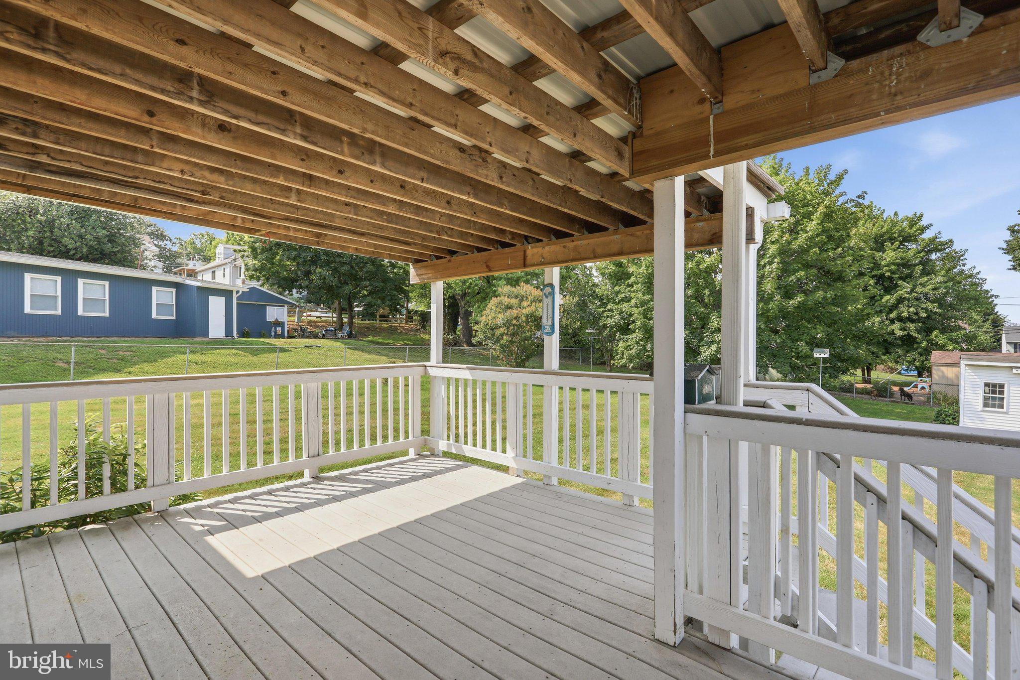 LINDEN HILLS - Residential