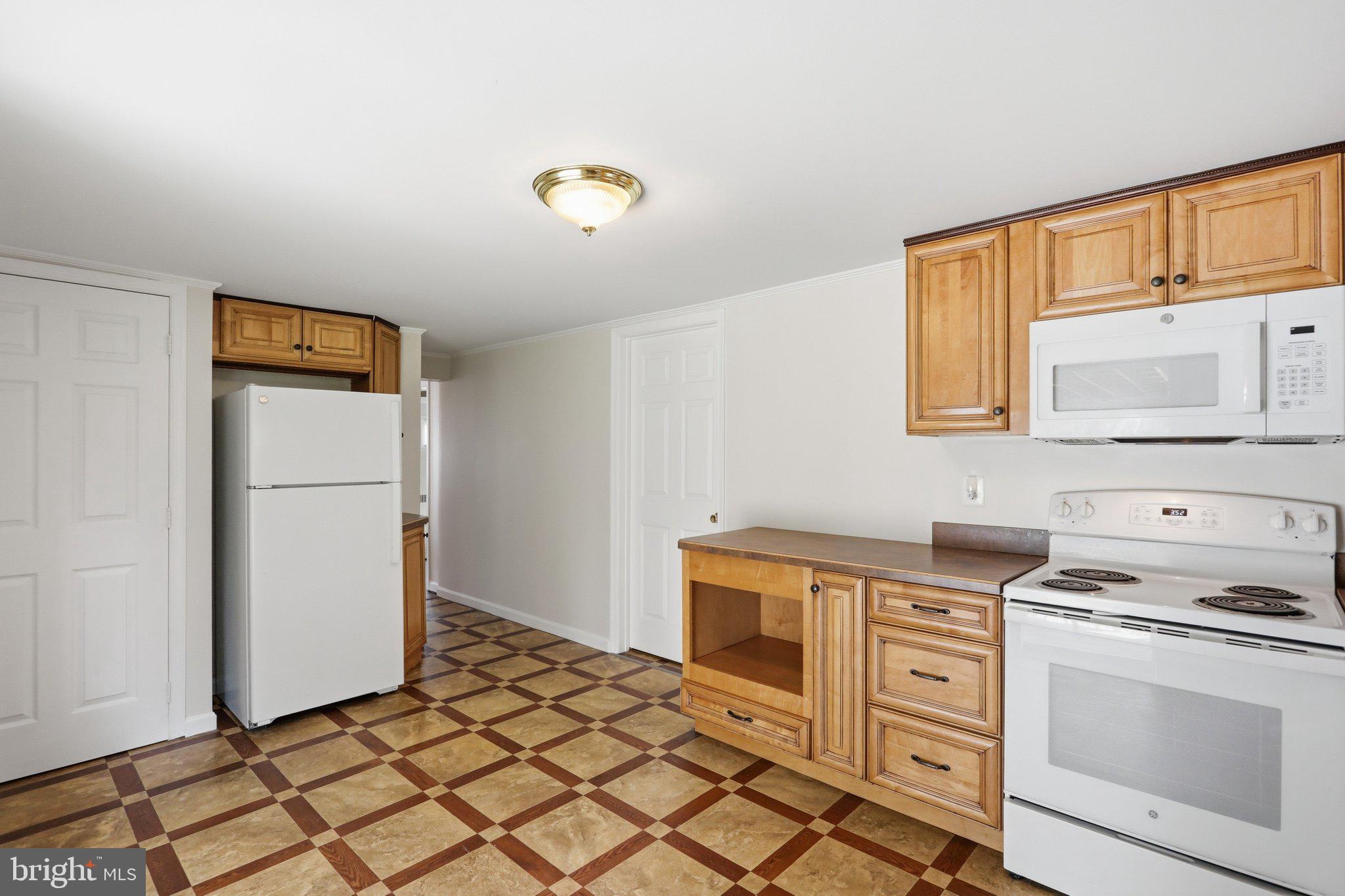 LINDEN HILLS - Residential