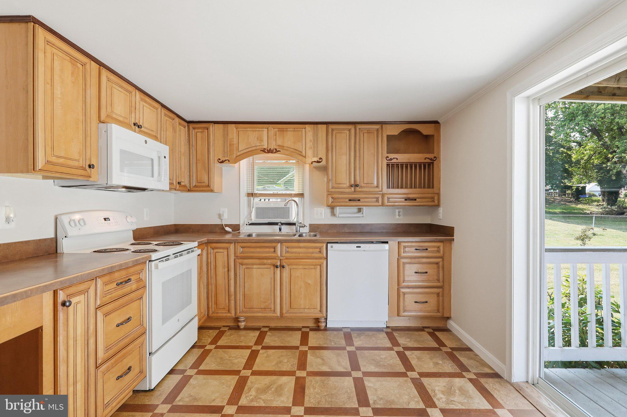 LINDEN HILLS - Residential