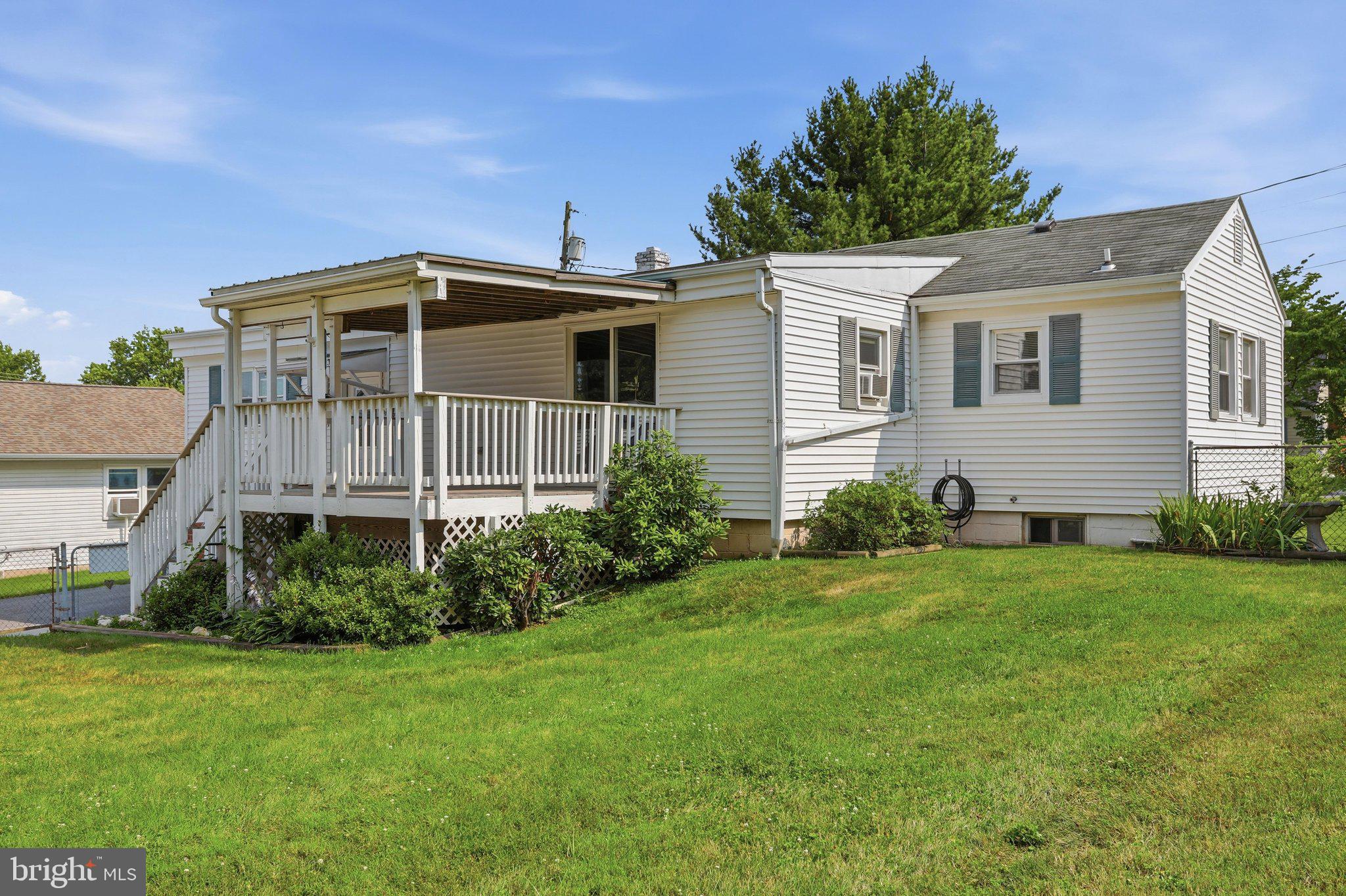 LINDEN HILLS - Residential