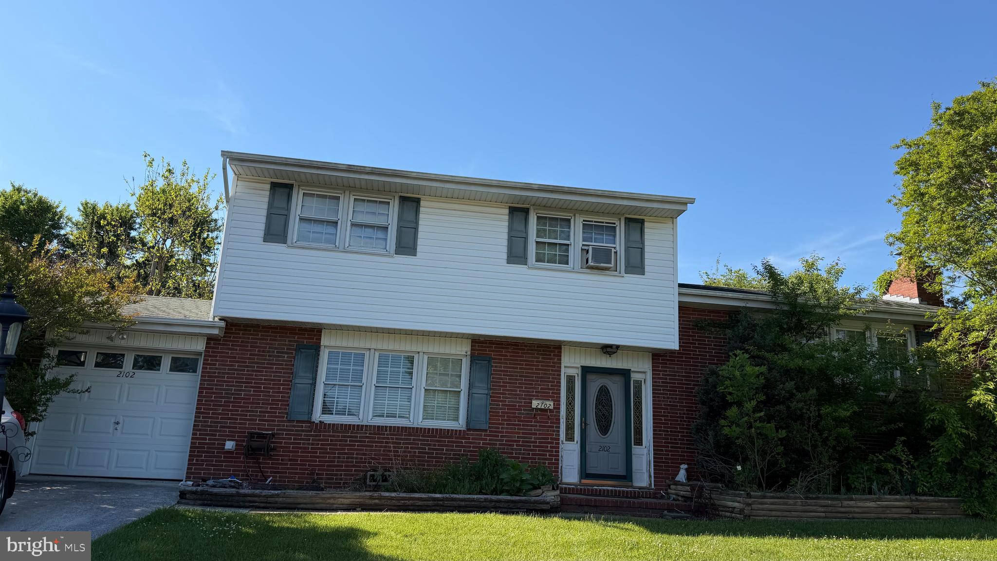 FOUNTAIN HILL - Residential