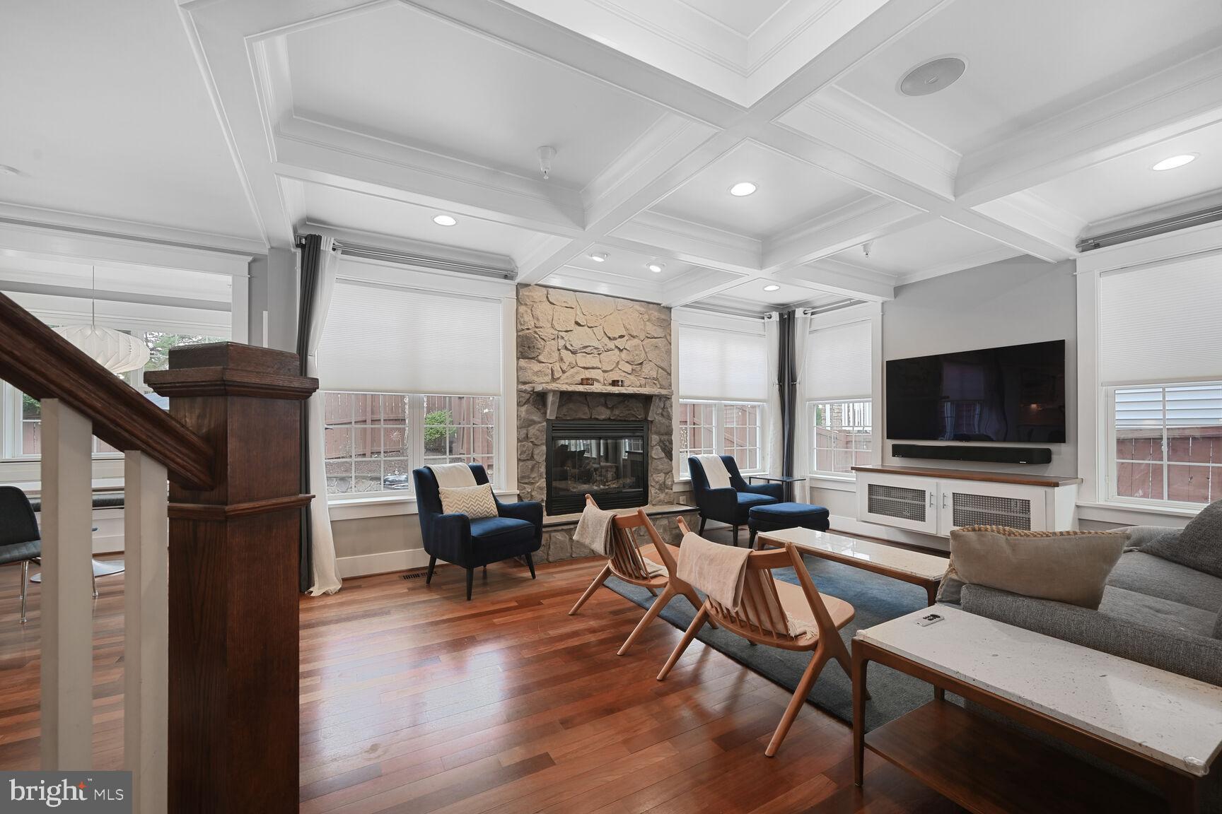 FOREST GLEN PARK - Residential
