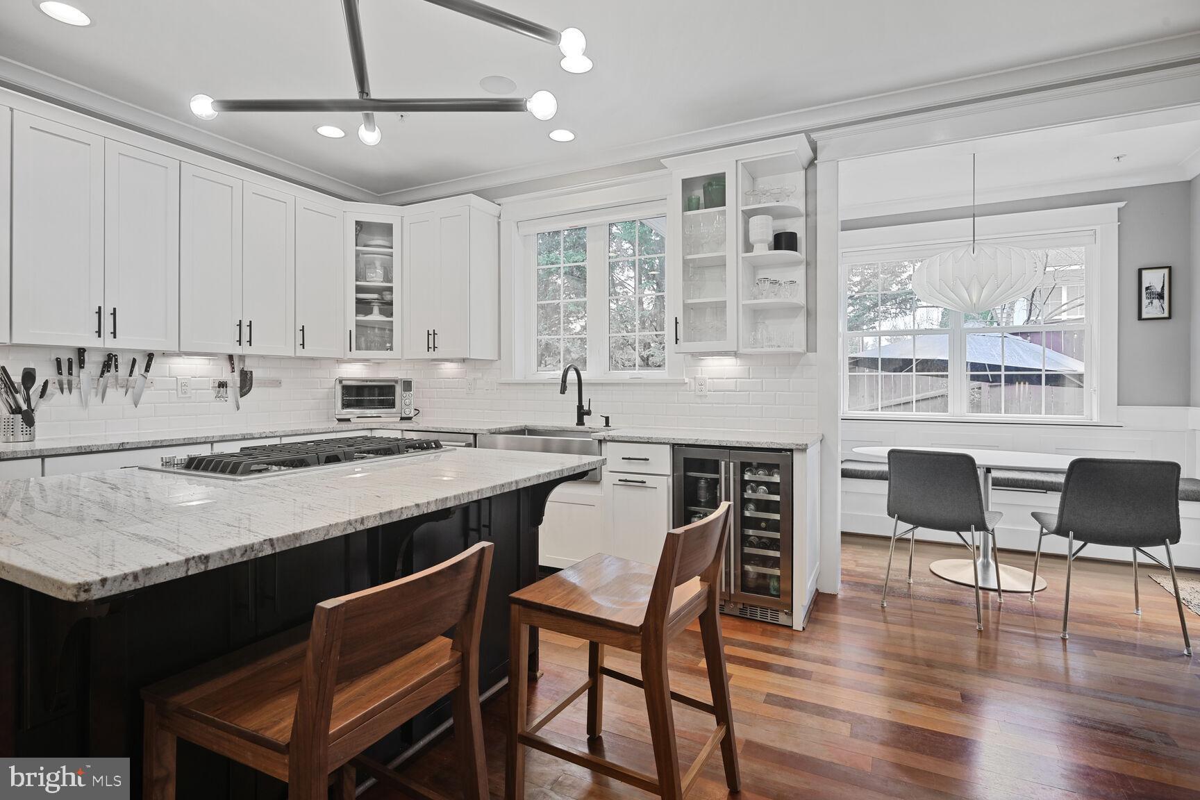FOREST GLEN PARK - Residential