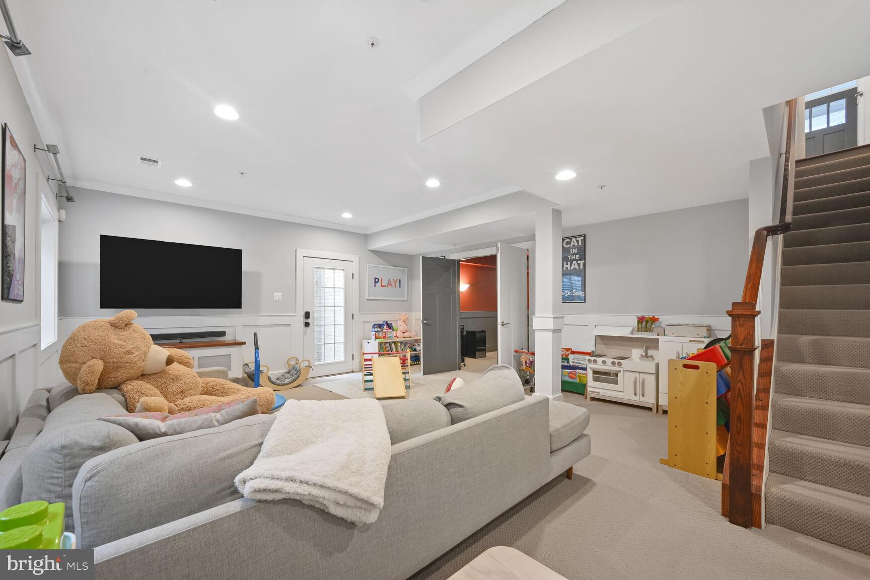 FOREST GLEN PARK - Residential