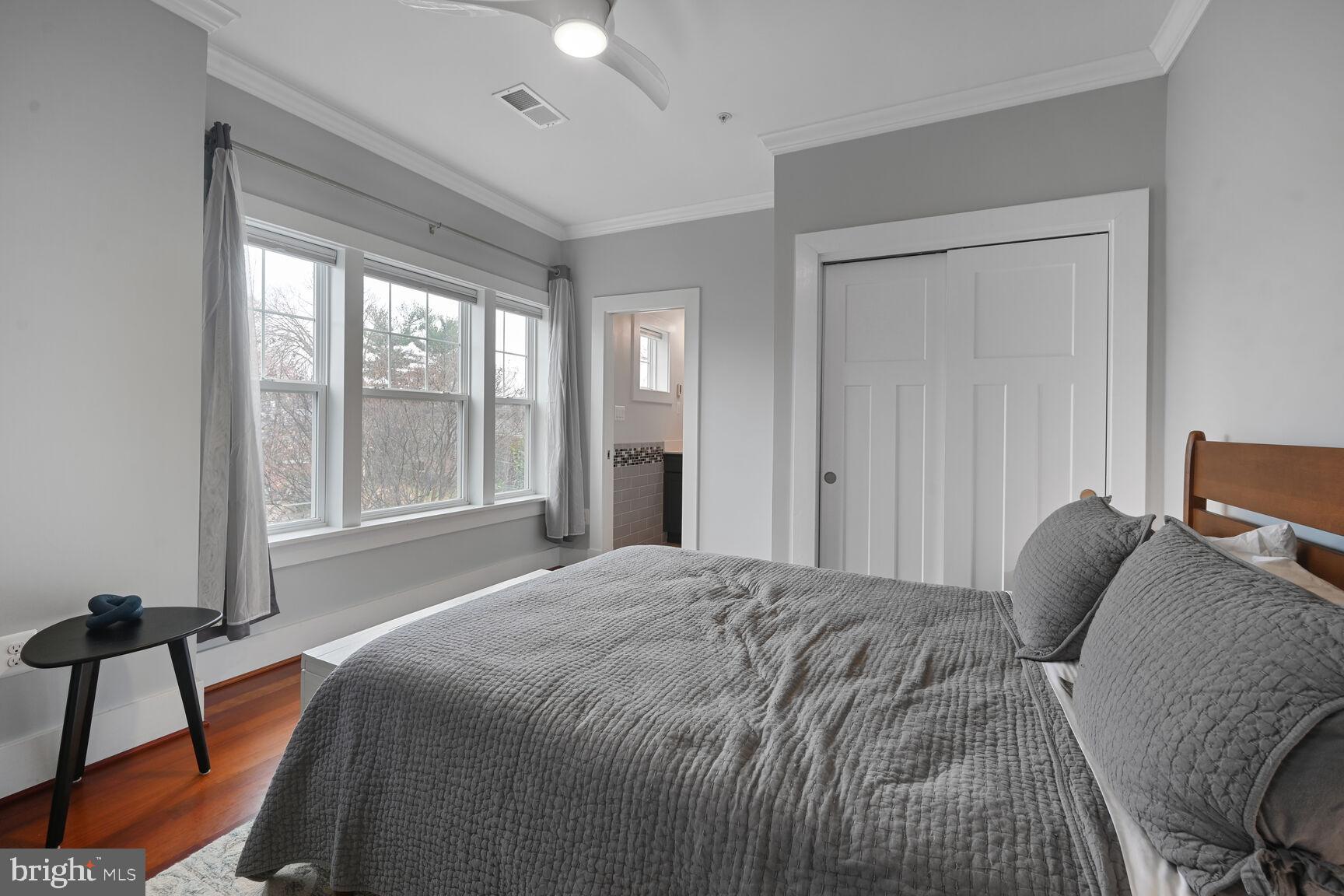 FOREST GLEN PARK - Residential