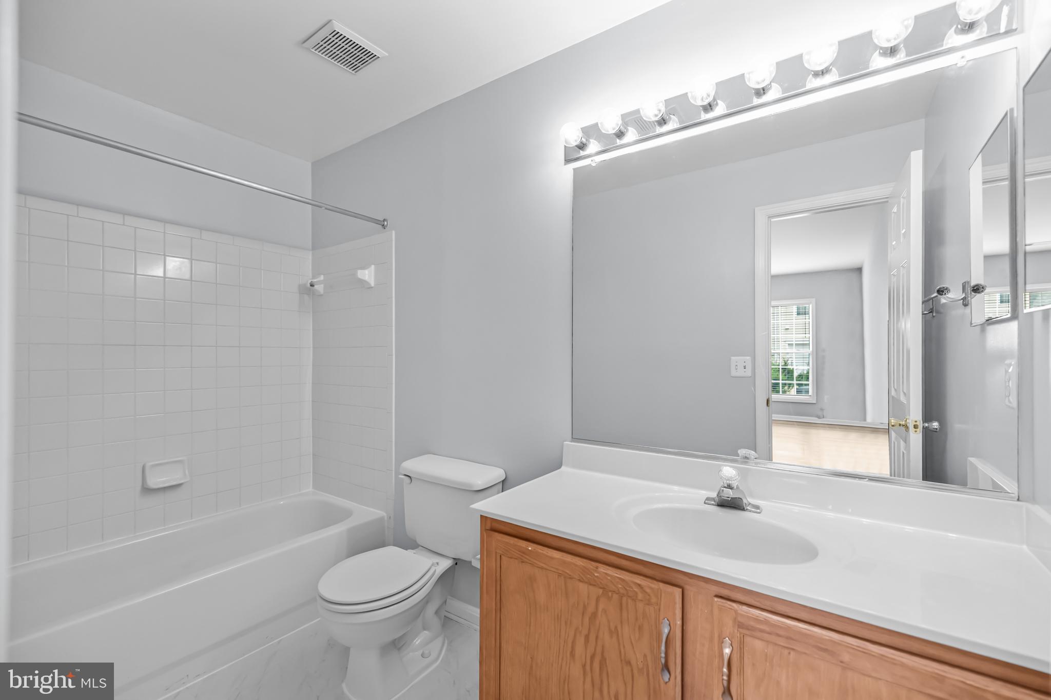 MCNAIR FARMS LANDBAY 6 - Residential
