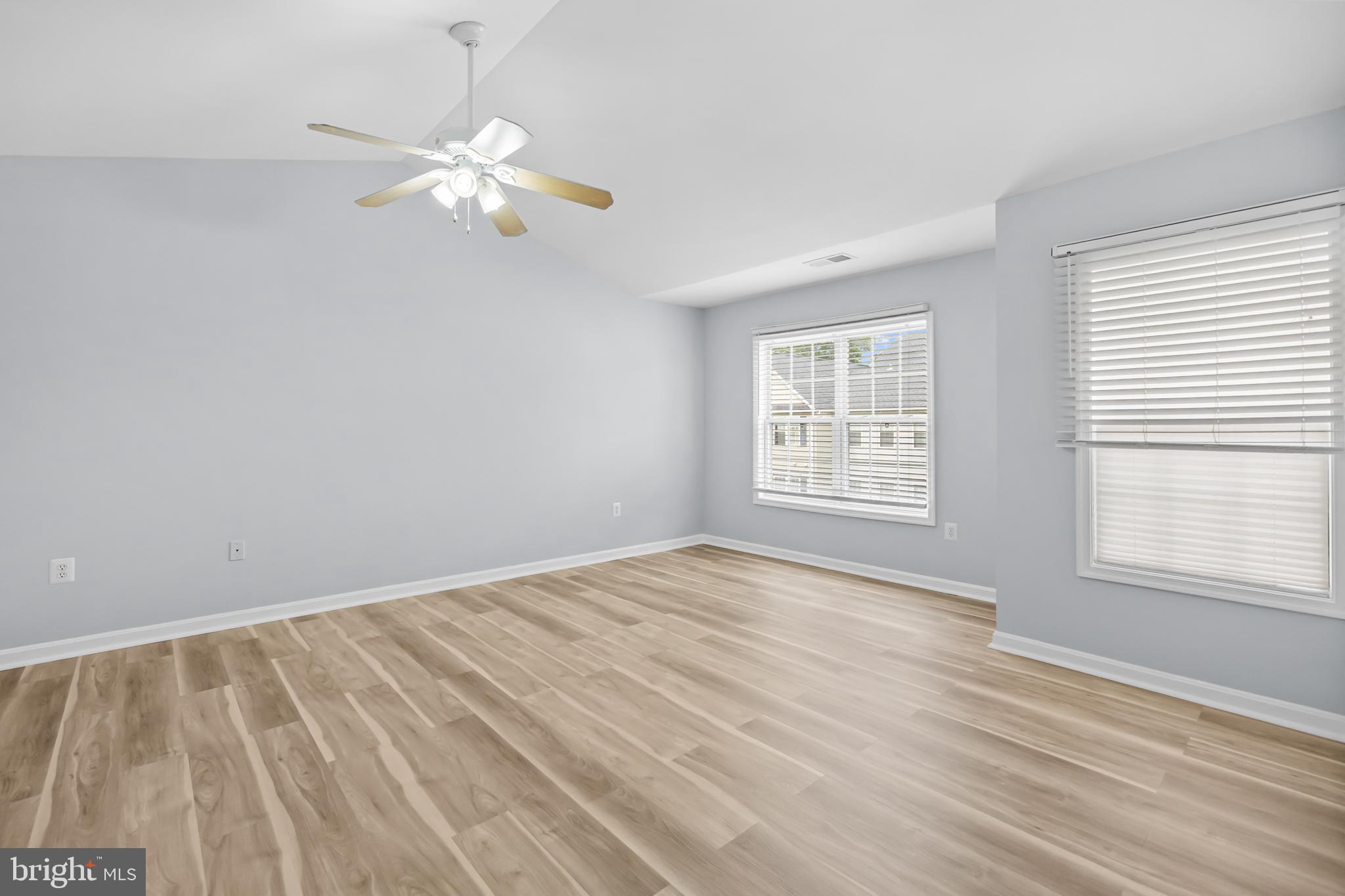 MCNAIR FARMS LANDBAY 6 - Residential