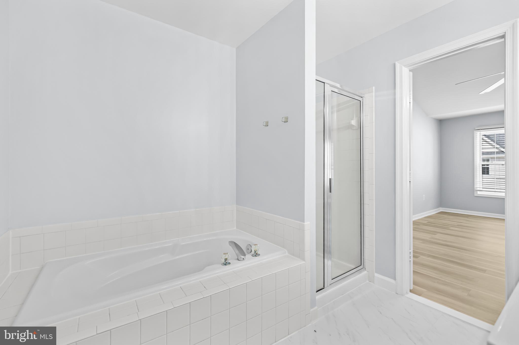 MCNAIR FARMS LANDBAY 6 - Residential
