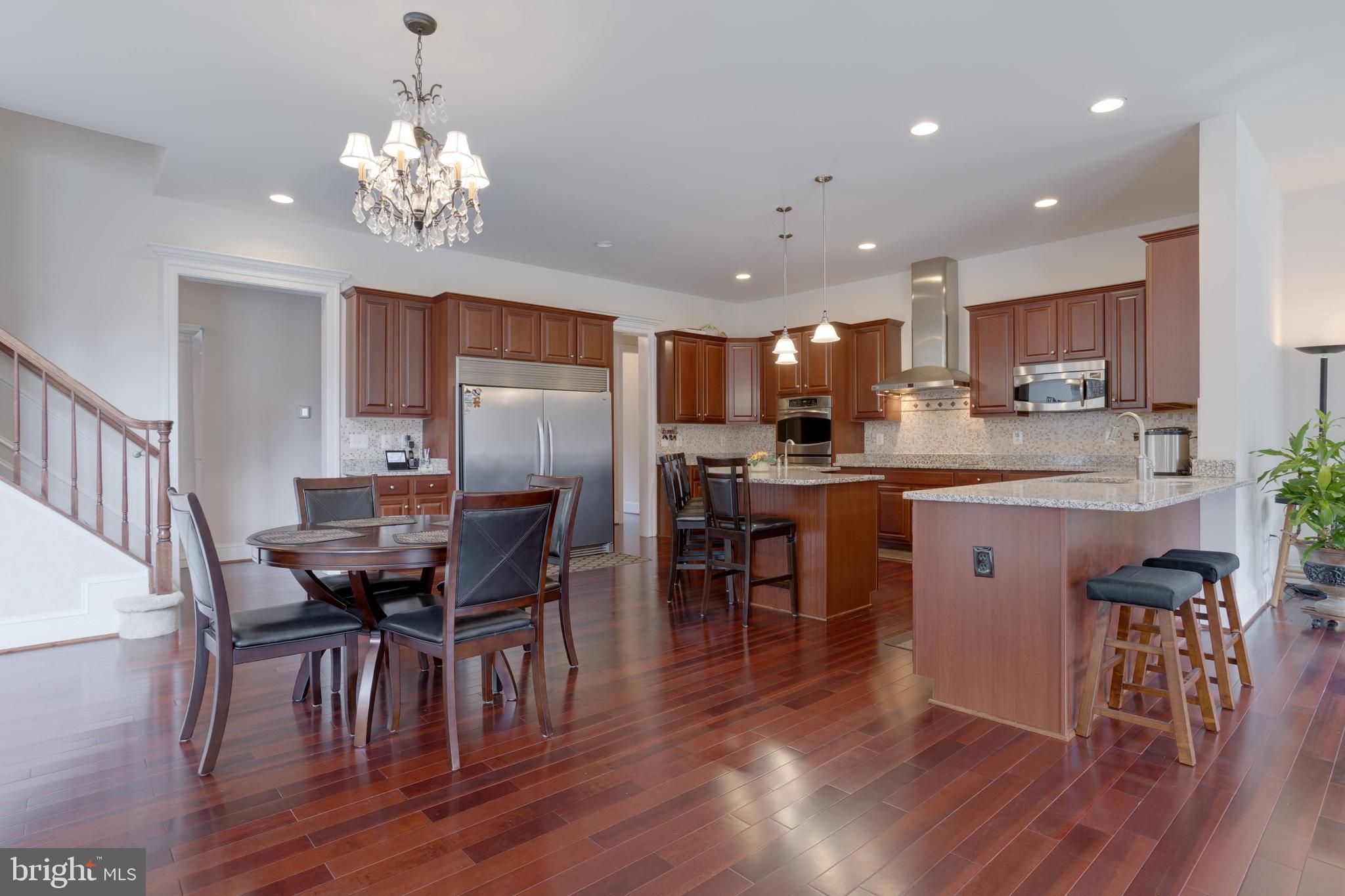 LINCOLN PARK - Residential