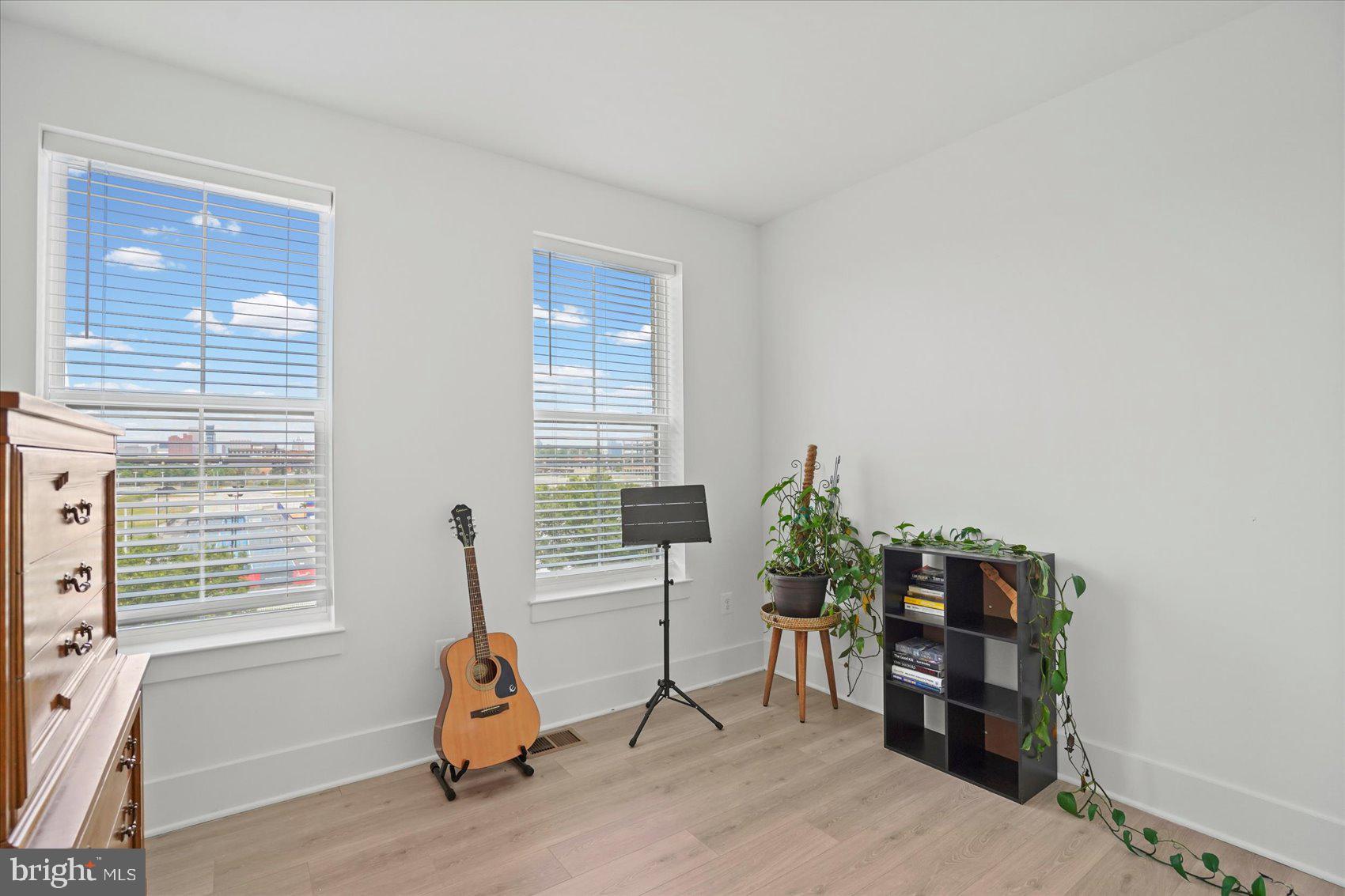 LOCKE LANDING - Residential
