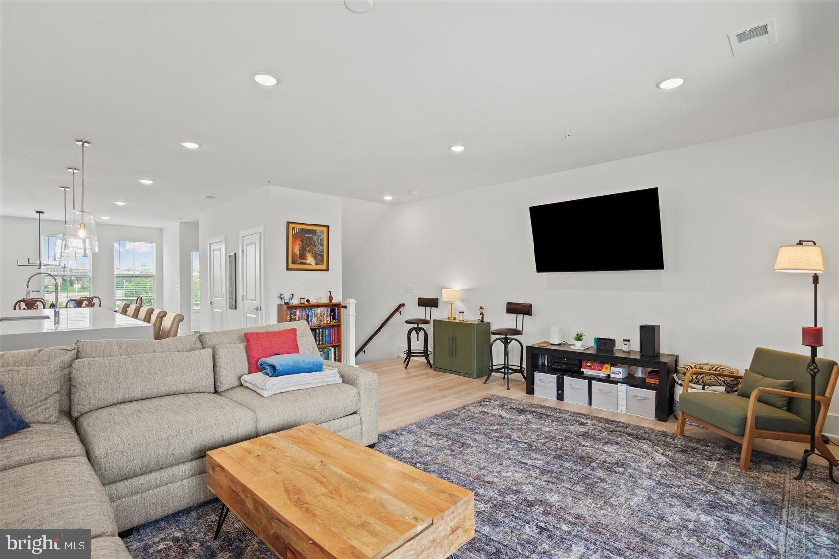 LOCKE LANDING - Residential