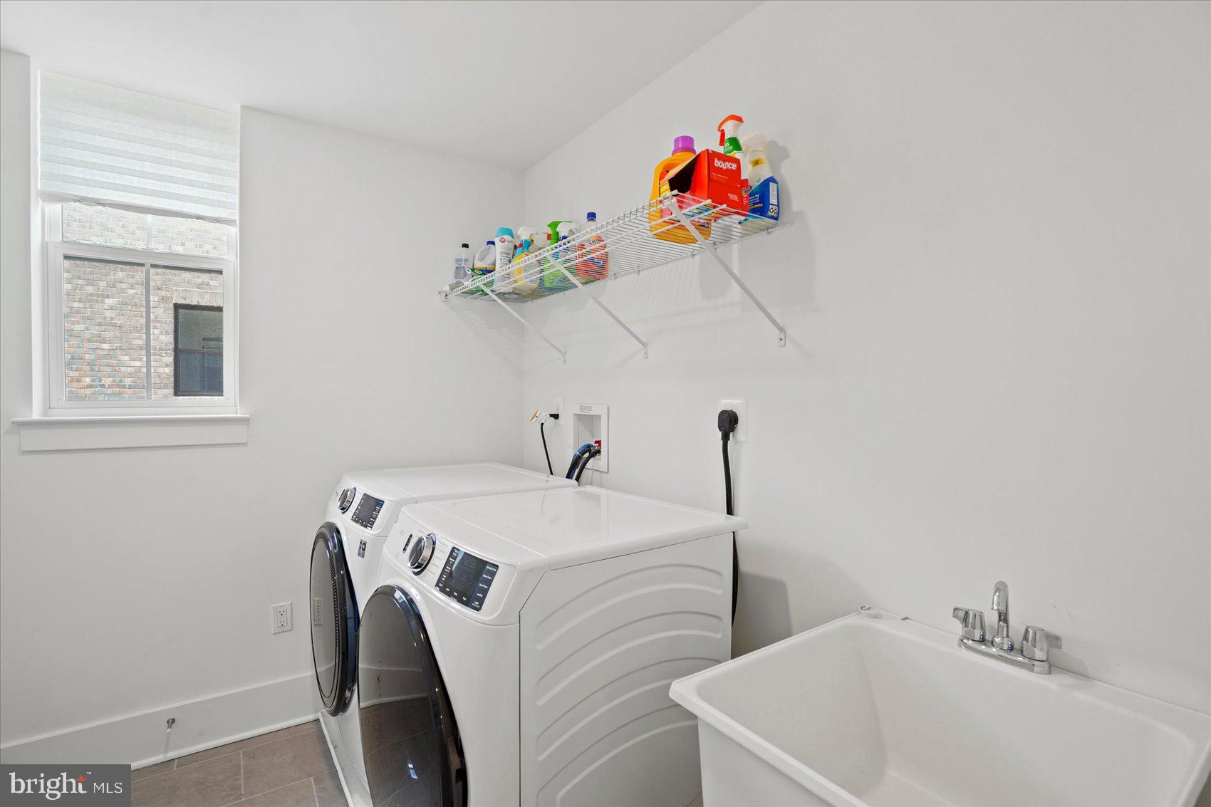 LOCKE LANDING - Residential