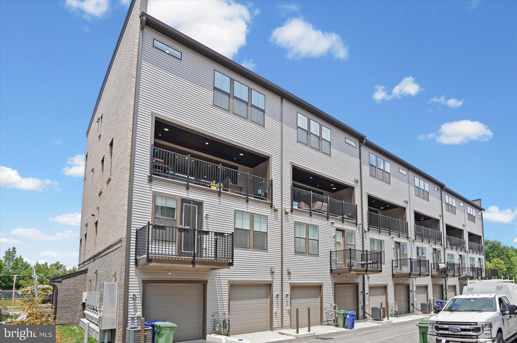 LOCKE LANDING - Residential