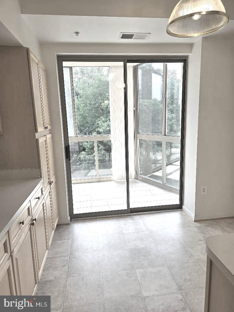 LANSDOWNE - Residential