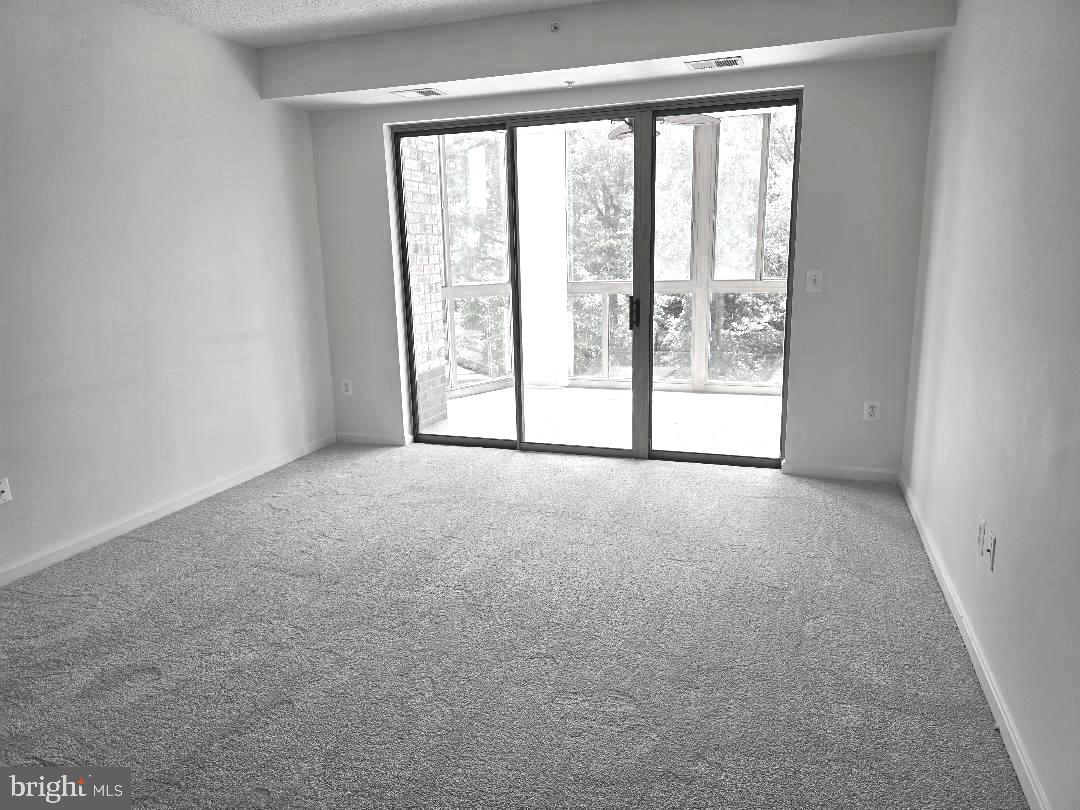 LANSDOWNE - Residential