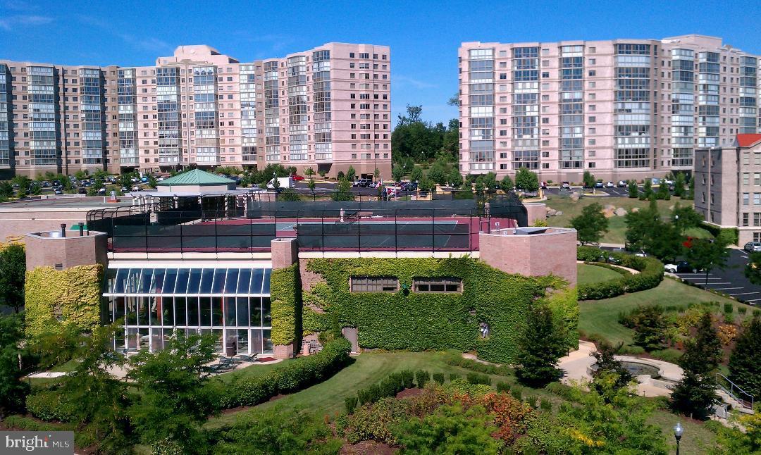 LANSDOWNE - Residential