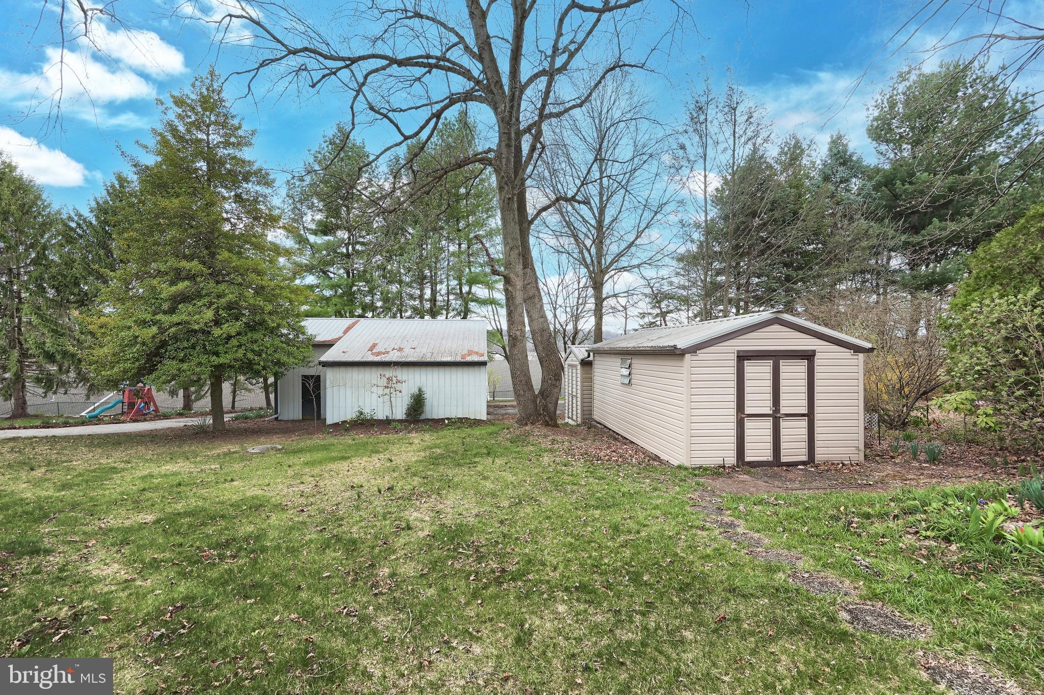 CAPE HORN ROAD - Residential