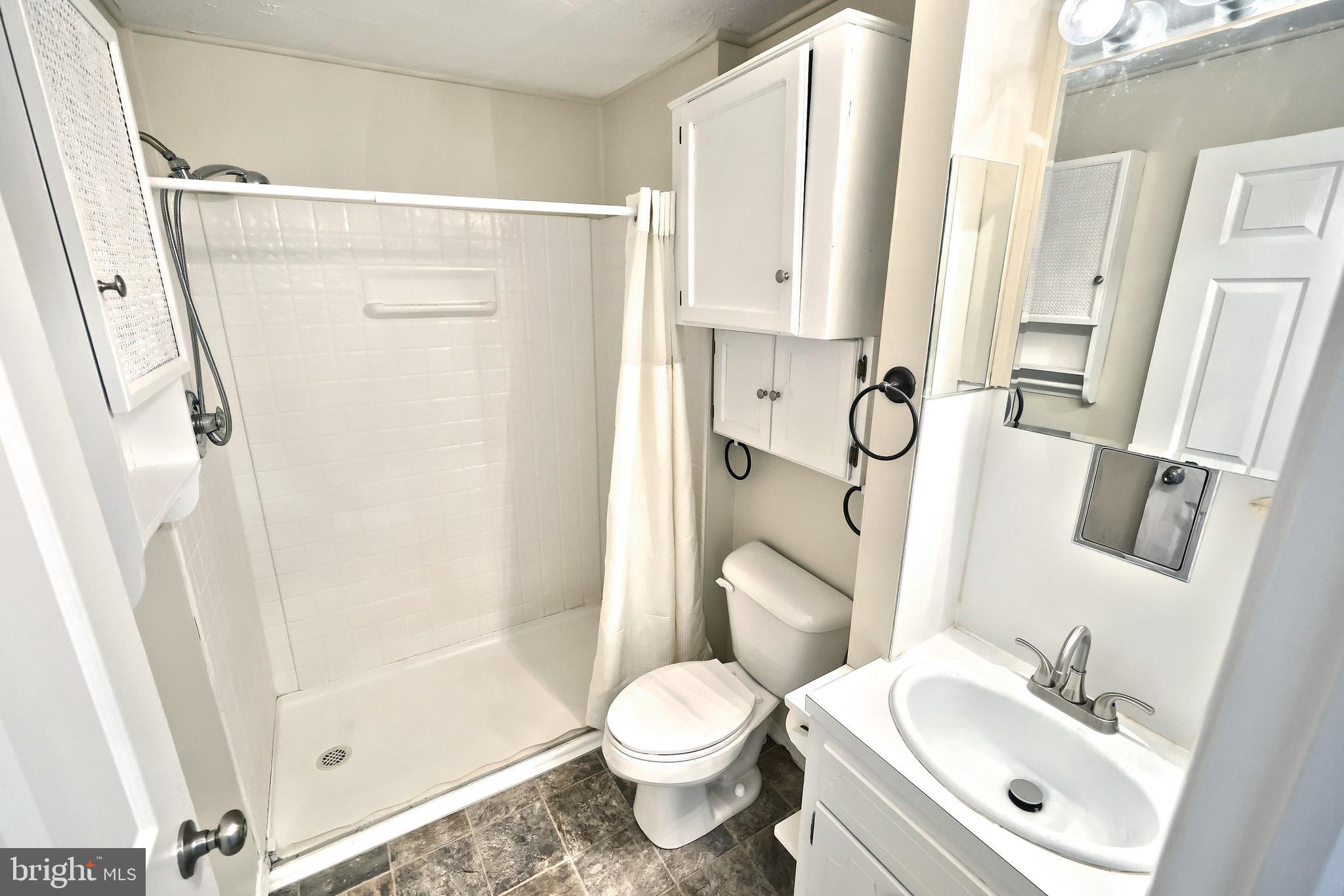 CAPE HORN ROAD - Residential