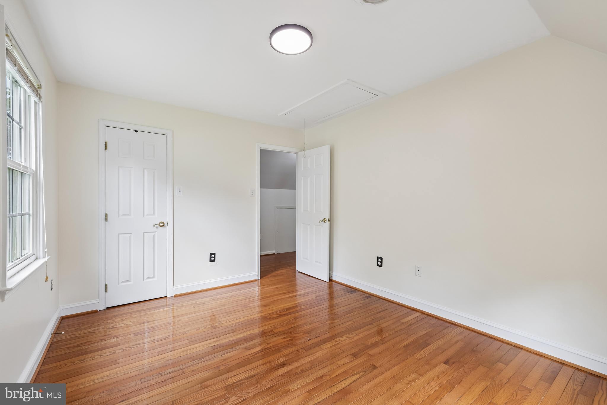 LAKE LINGANORE - Residential