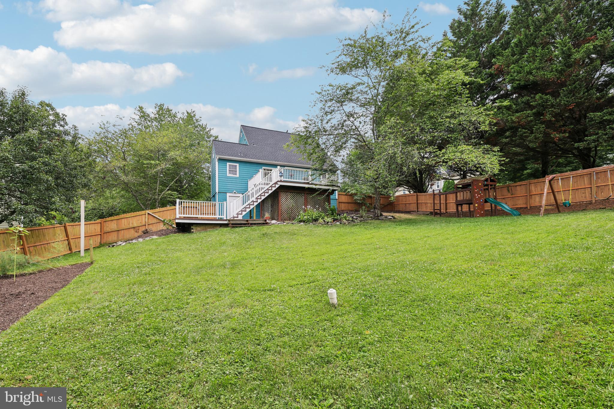LAKE LINGANORE - Residential