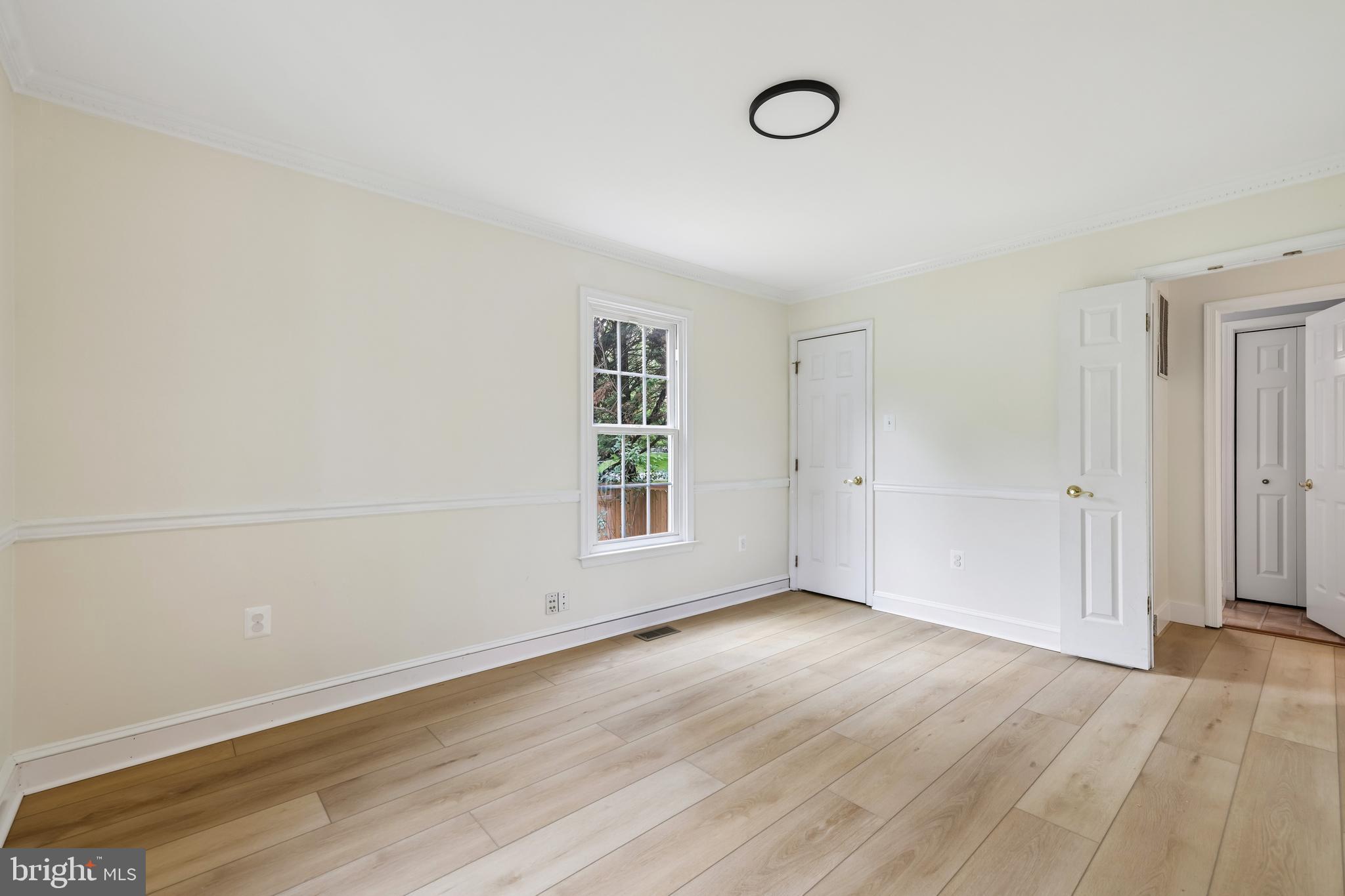LAKE LINGANORE - Residential